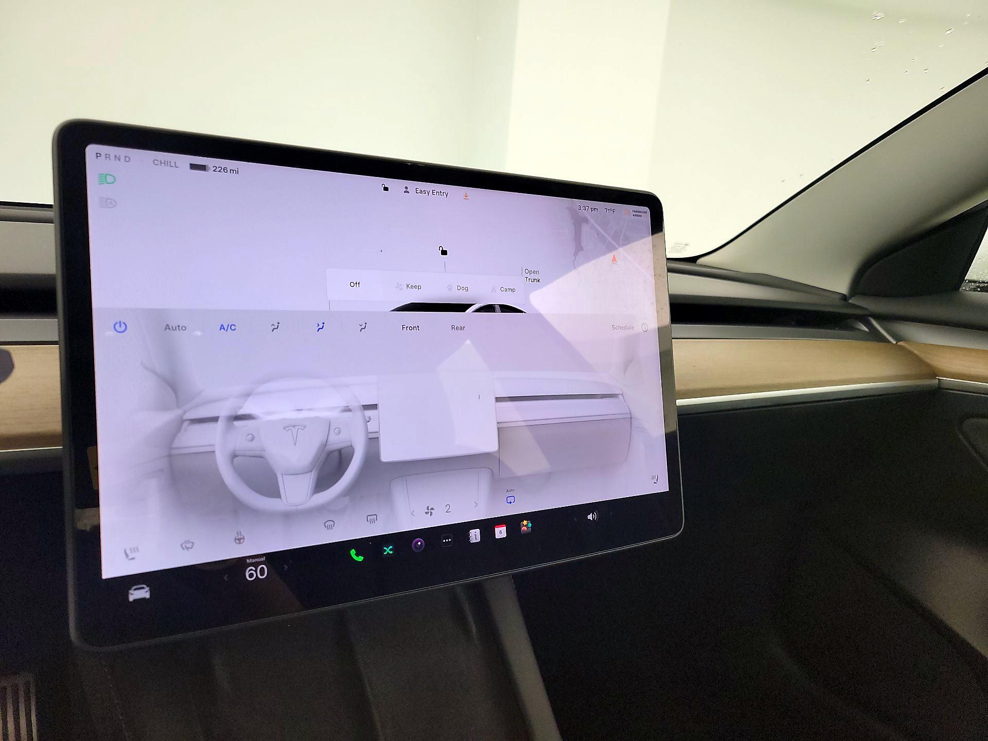 Thumbnail: 2023 Tesla Model 3 - 16