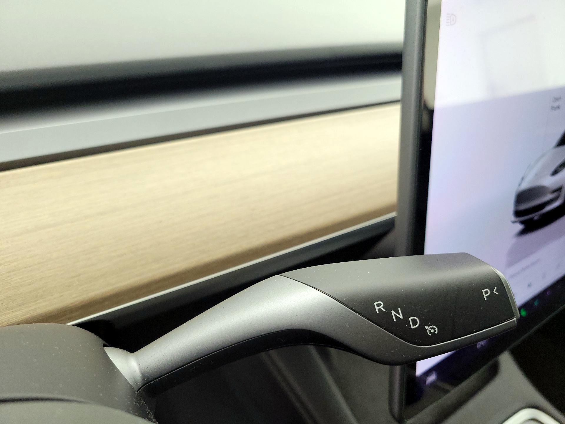 Thumbnail: 2023 Tesla Model 3 - 17