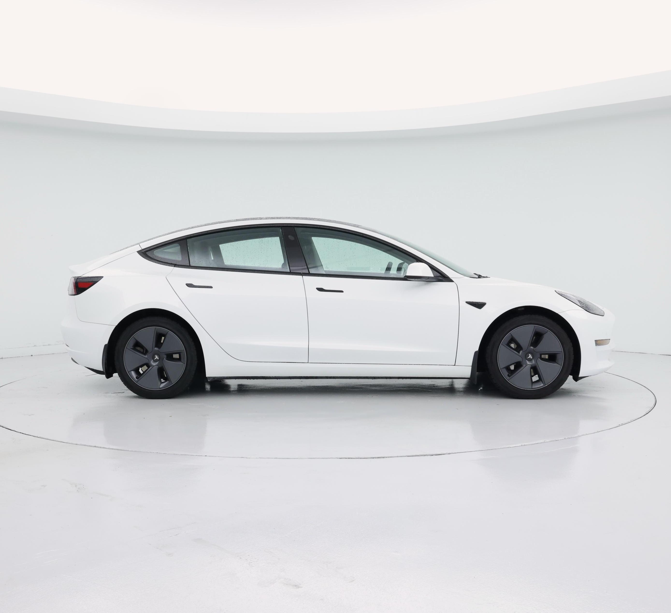Thumbnail: 2023 Tesla Model 3 - 7