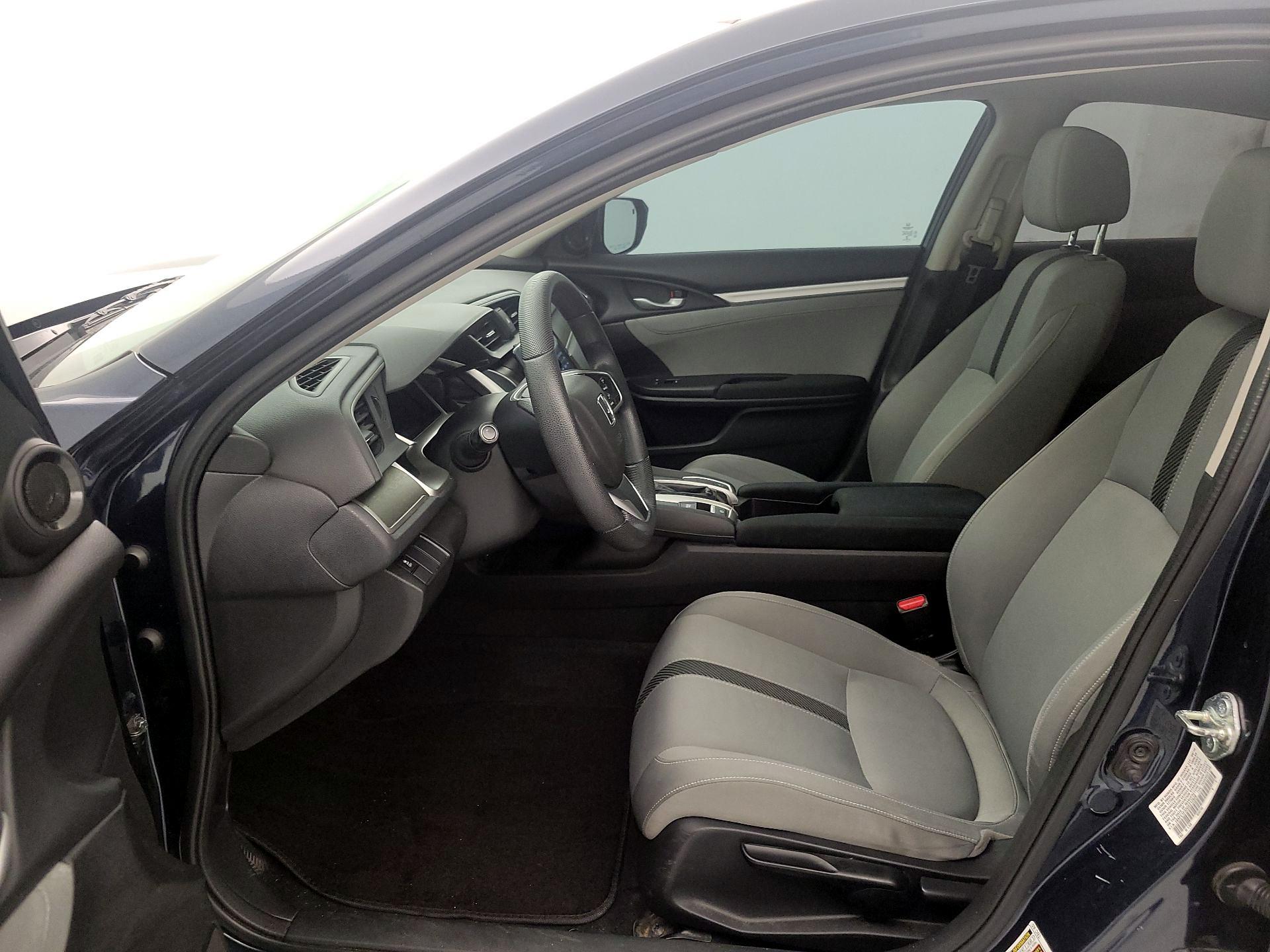 Thumbnail: 2016 Honda Civic - 11