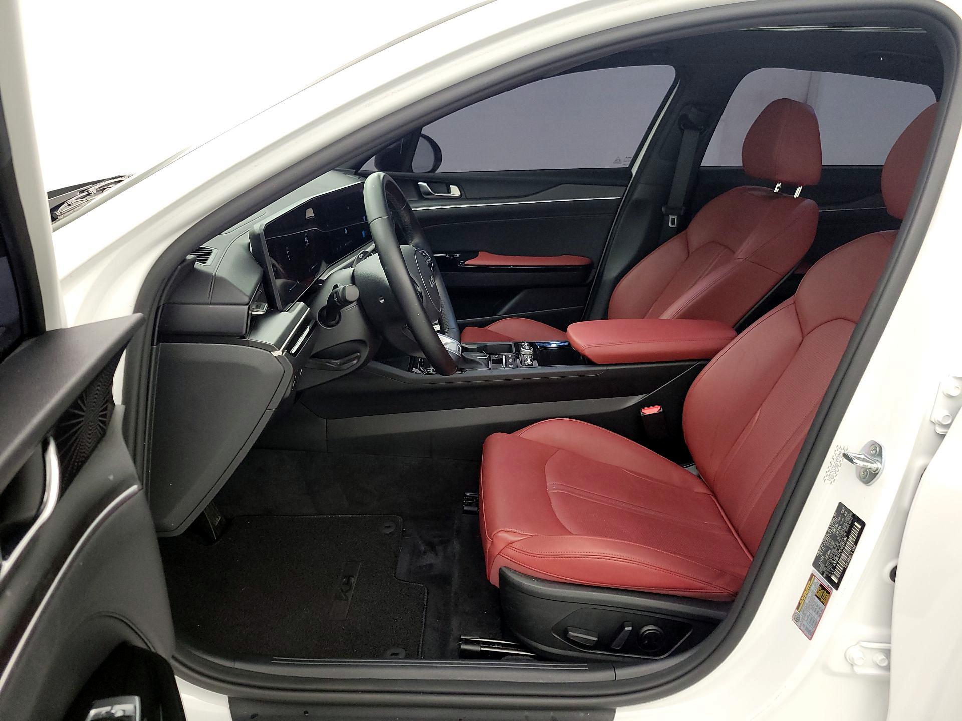Thumbnail: 2025 Kia K5 - 11