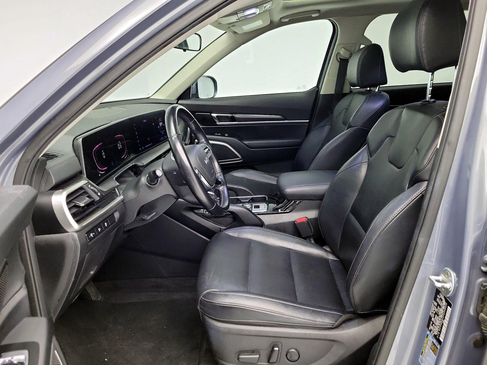 Thumbnail: 2023 Kia Telluride - 11