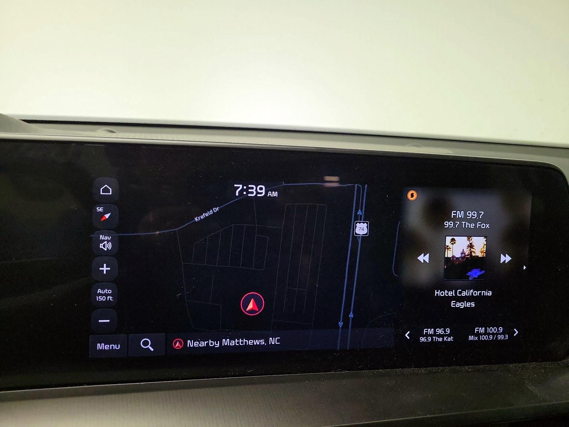 Thumbnail: 2023 Kia Telluride - 14