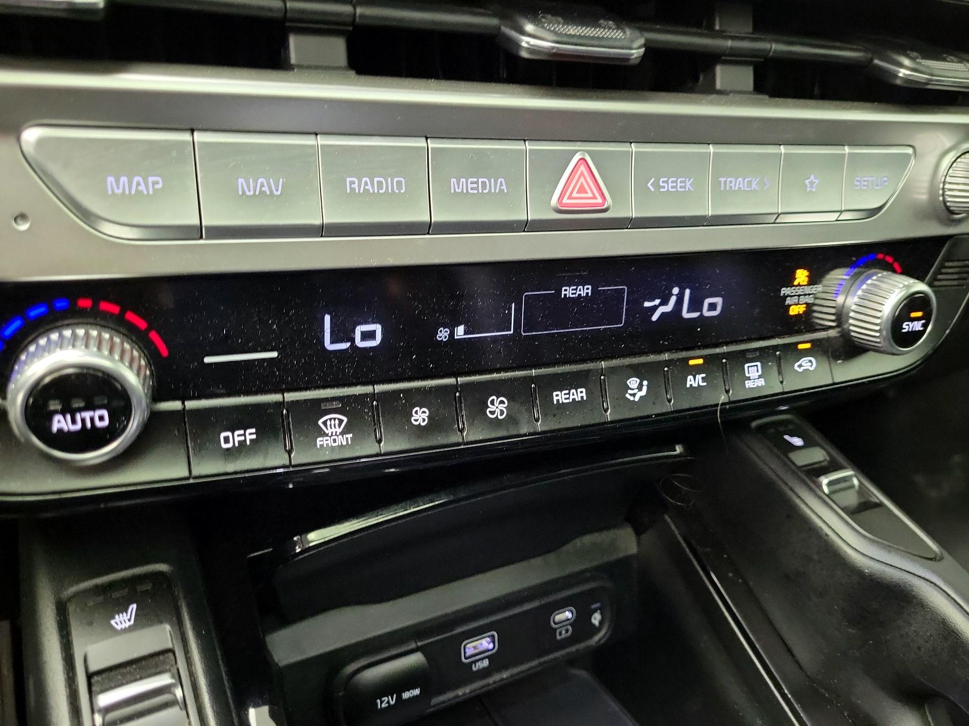 Thumbnail: 2023 Kia Telluride - 17