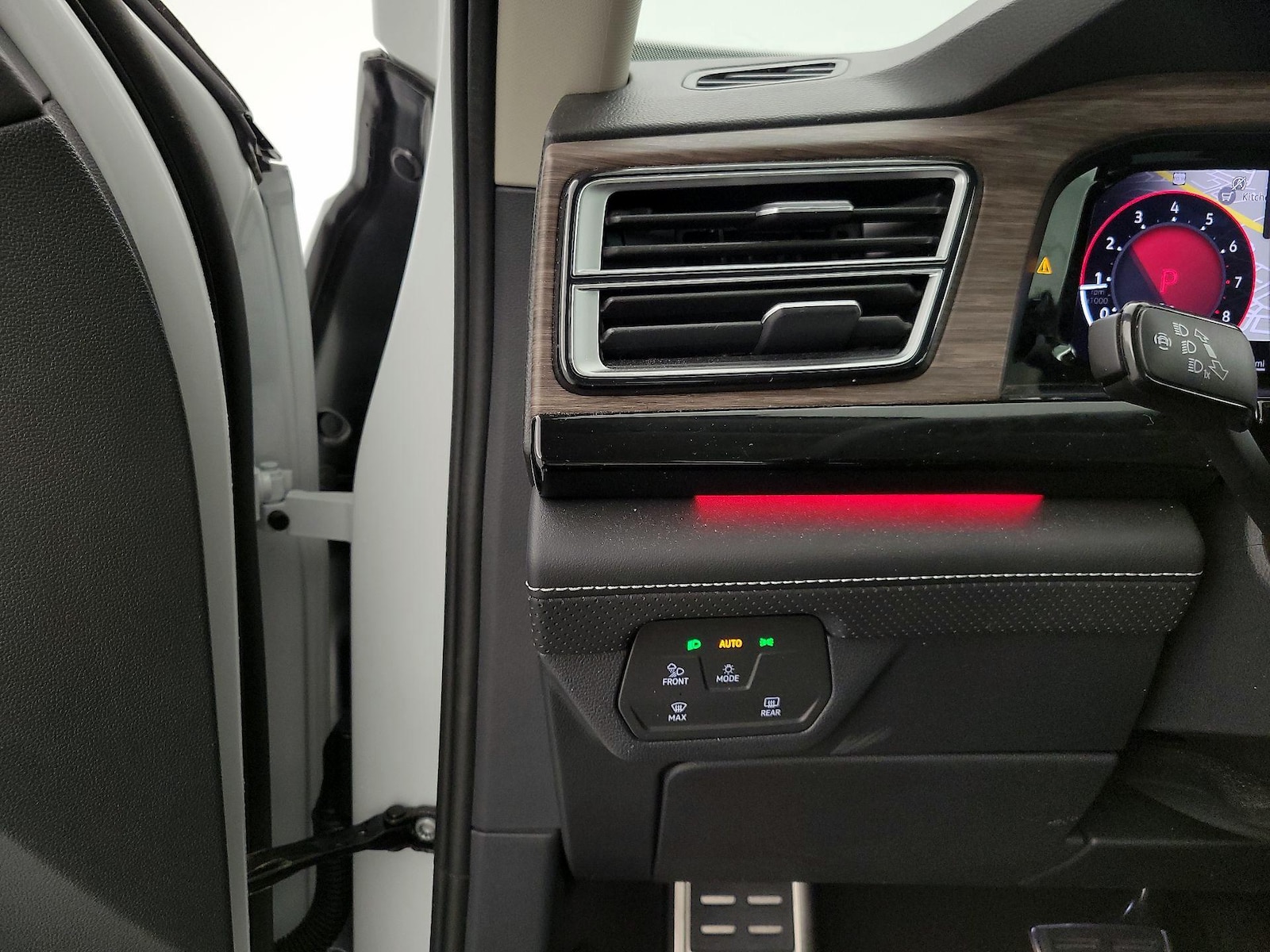 2026 Volkswagen Atlas SEL Premium R-Line - Photo 14