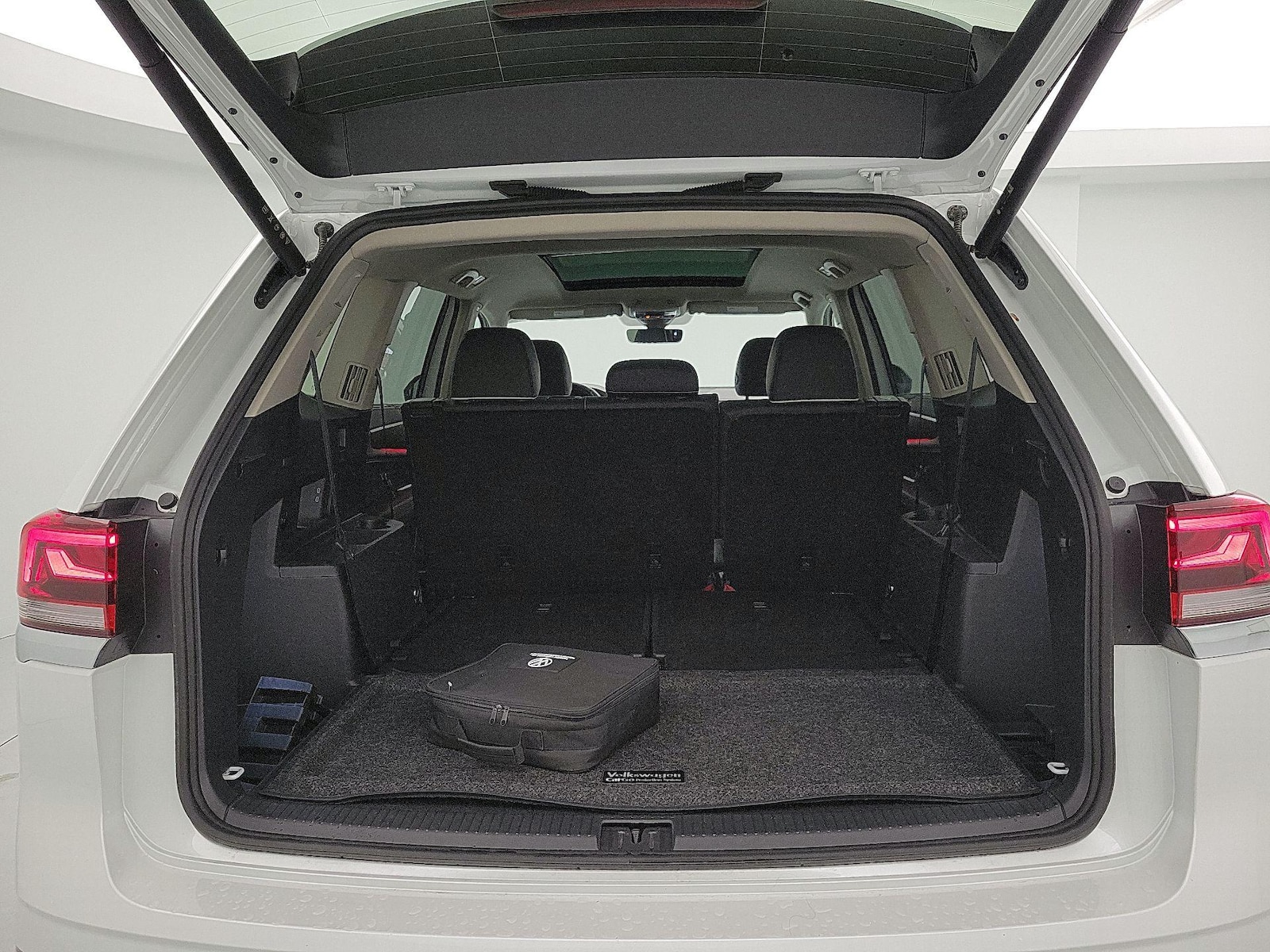 2026 Volkswagen Atlas SEL Premium R-Line - Photo 25