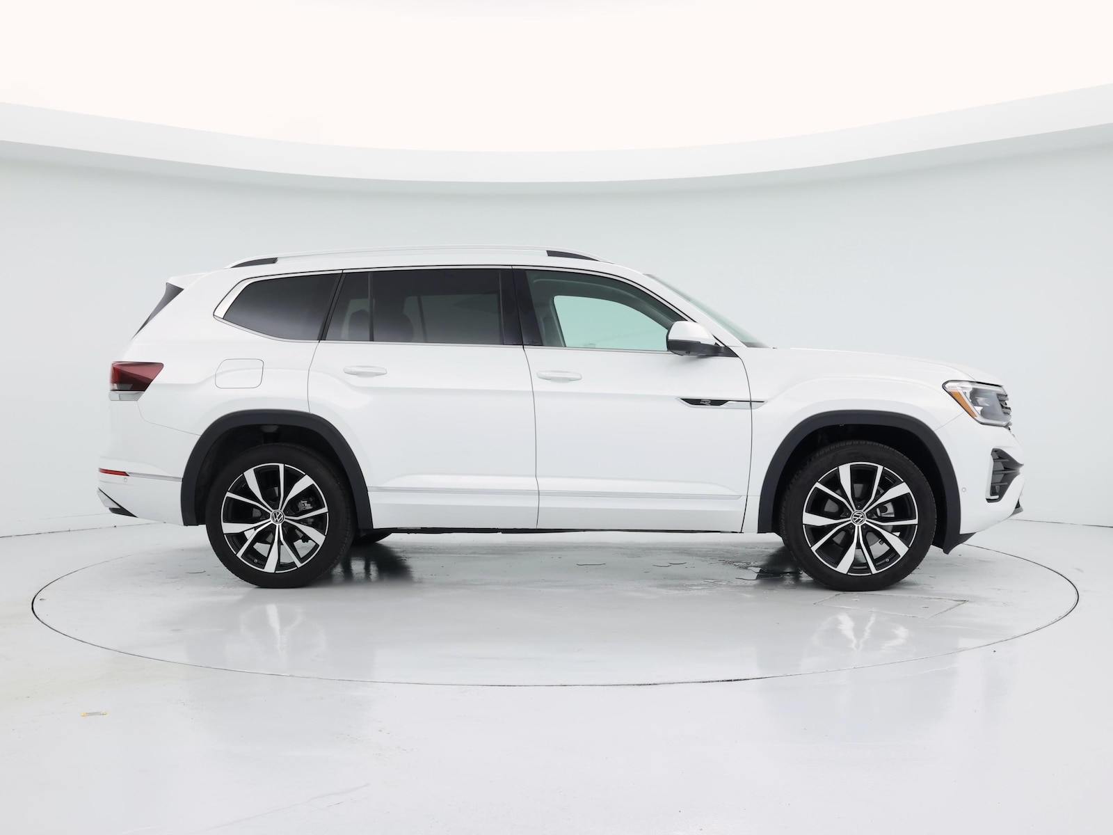 2026 Volkswagen Atlas SEL Premium R-Line - Photo 8