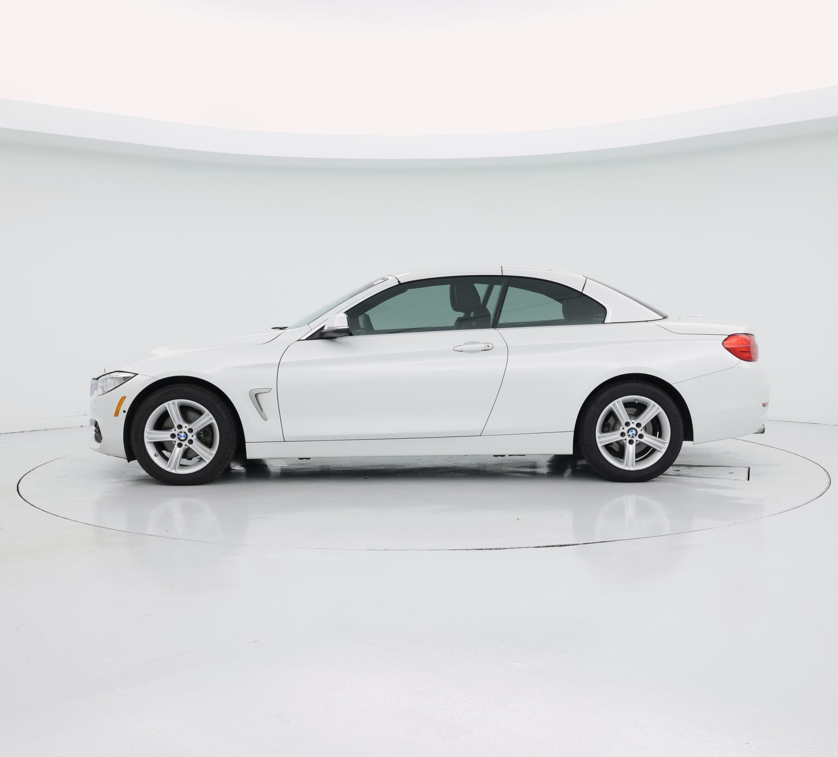 Thumbnail: 2015 BMW 4 Series - 3