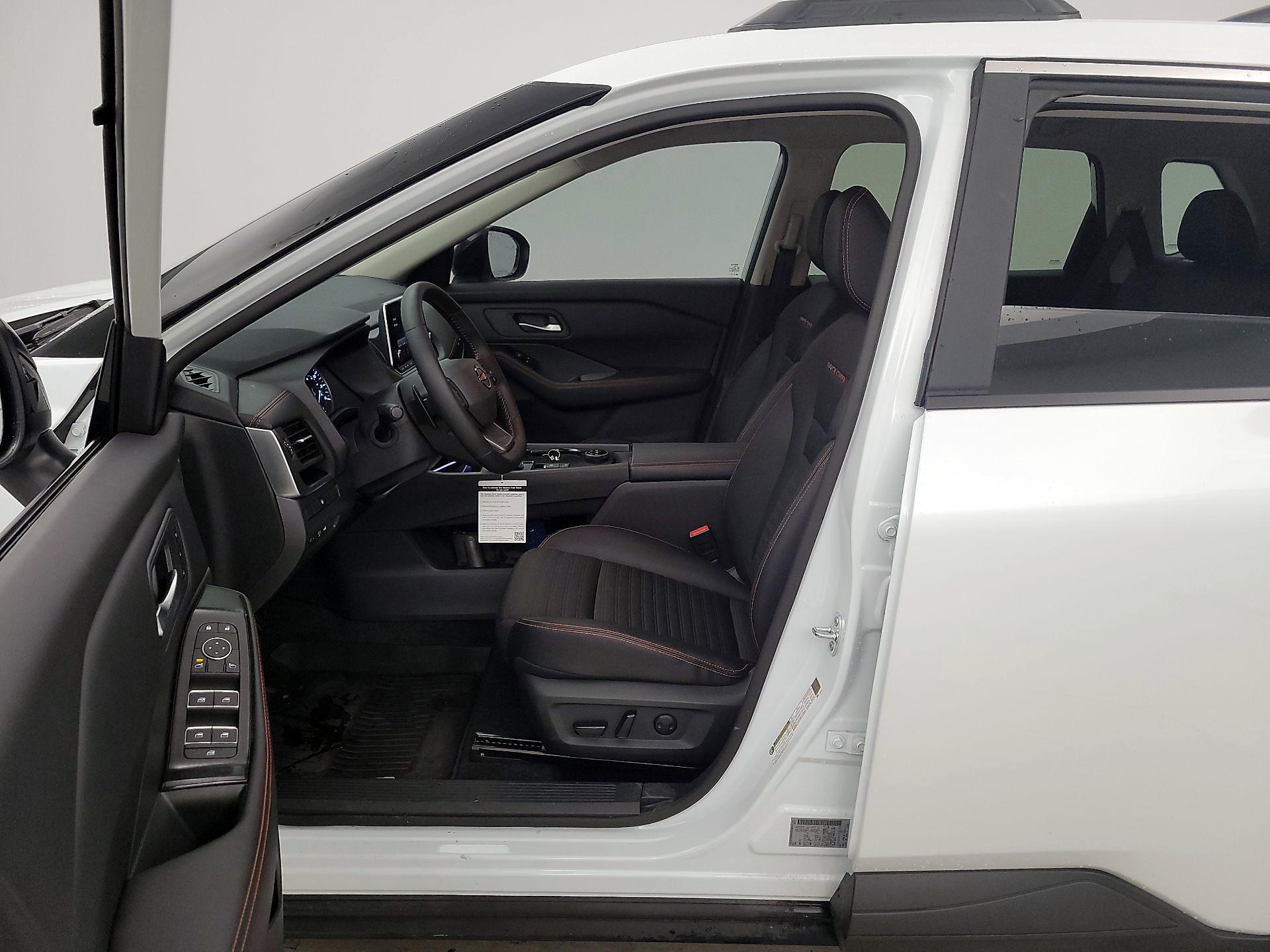 Thumbnail: 2026 Nissan Rogue - 11