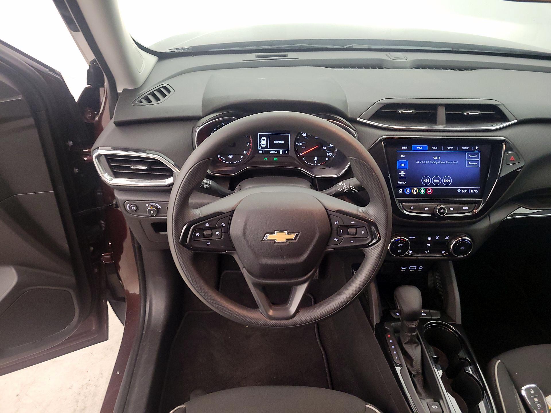 Thumbnail: 2023 Chevrolet TrailBlazer - 10