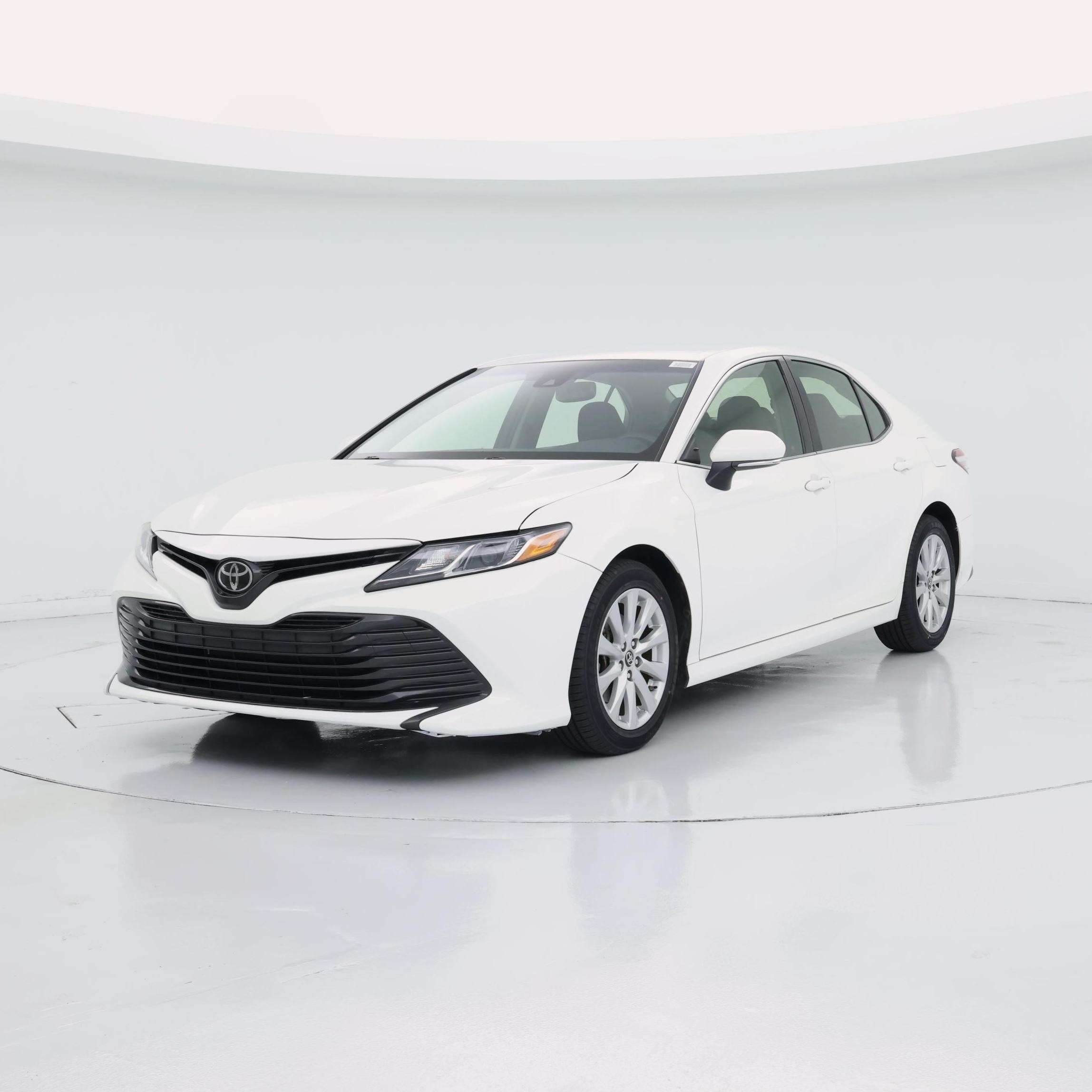 Thumbnail: 2018 Toyota Camry - 4