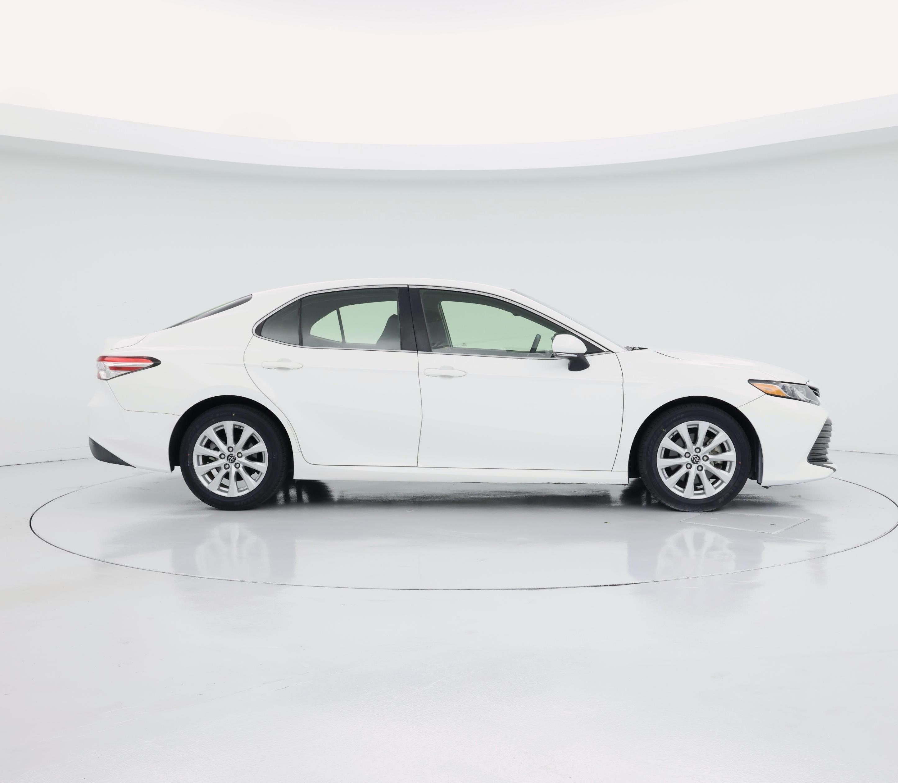 Thumbnail: 2018 Toyota Camry - 7