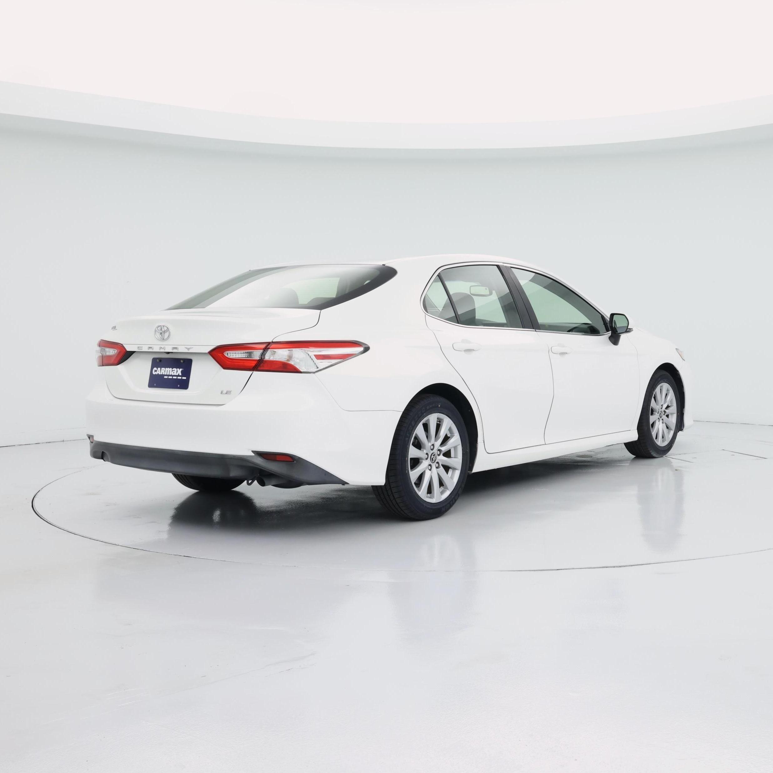 Thumbnail: 2018 Toyota Camry - 8