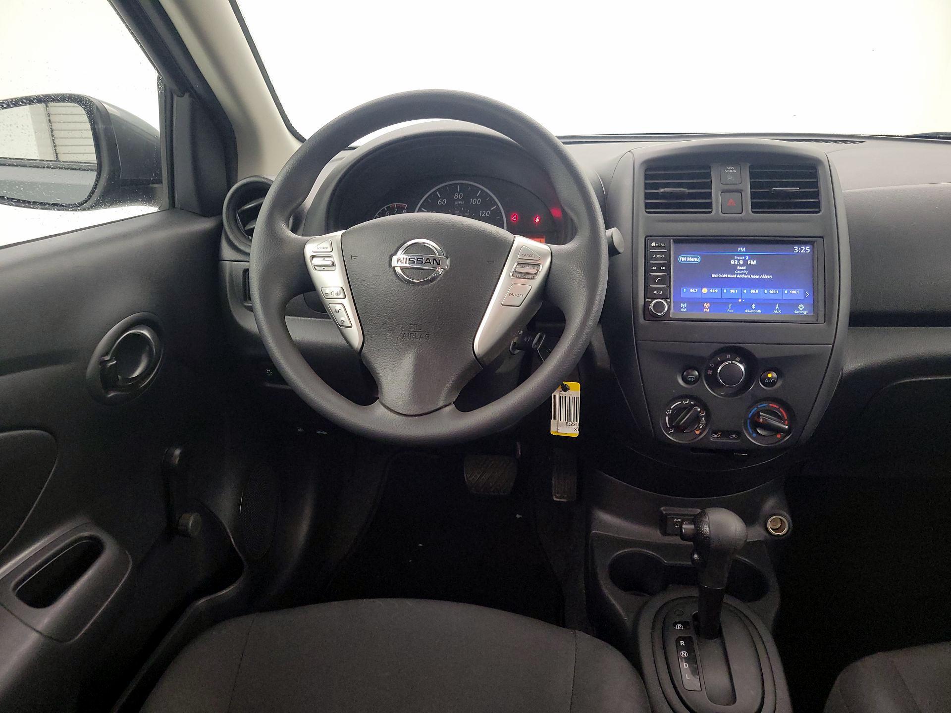 Thumbnail: 2019 Nissan Versa - 10