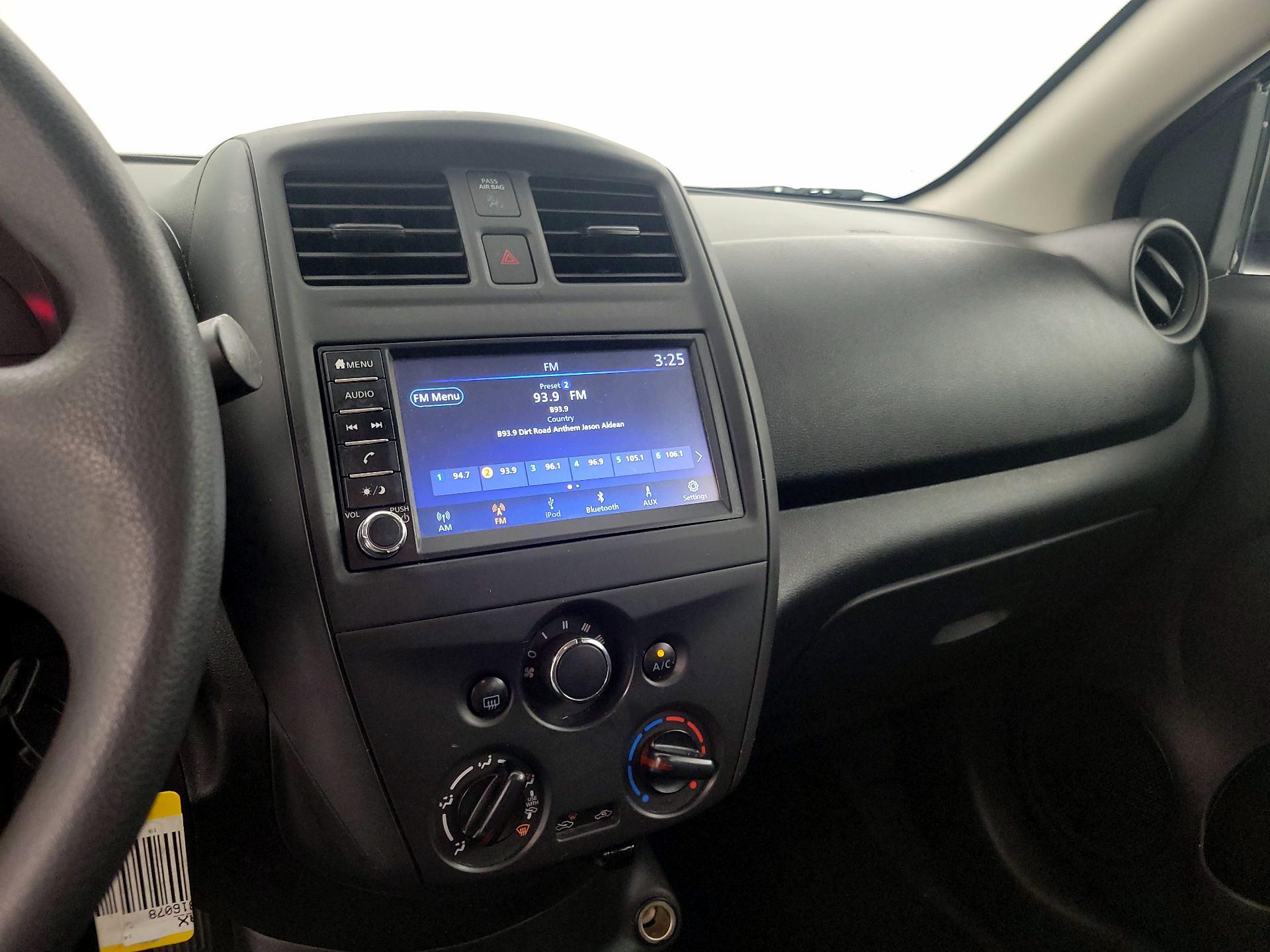 Thumbnail: 2019 Nissan Versa - 15