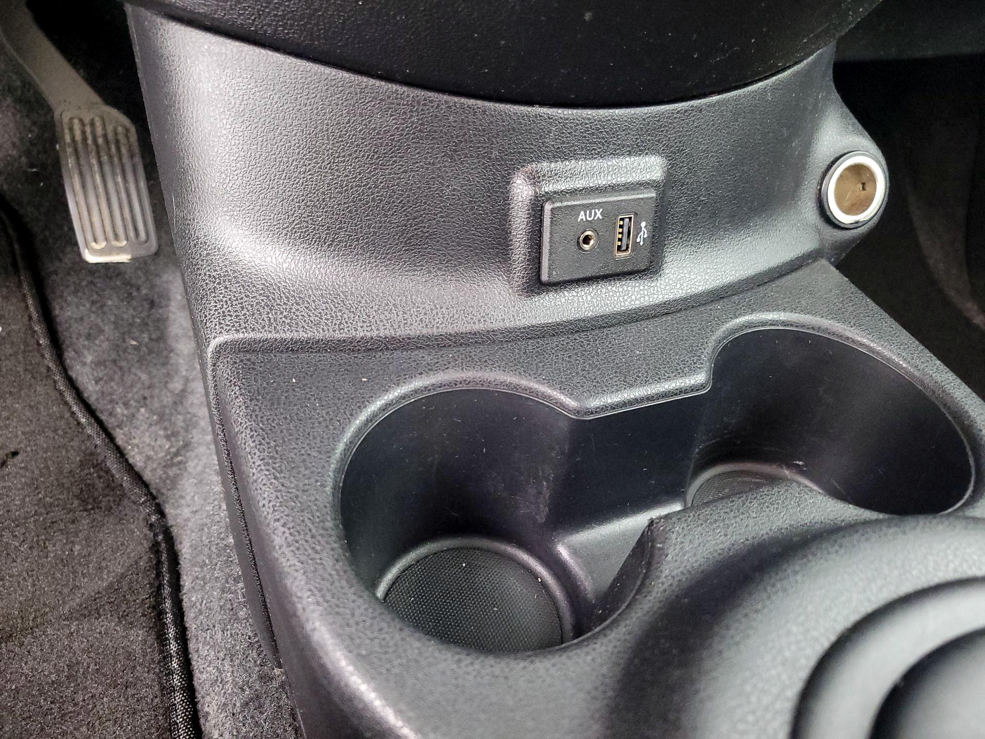 Thumbnail: 2019 Nissan Versa - 18