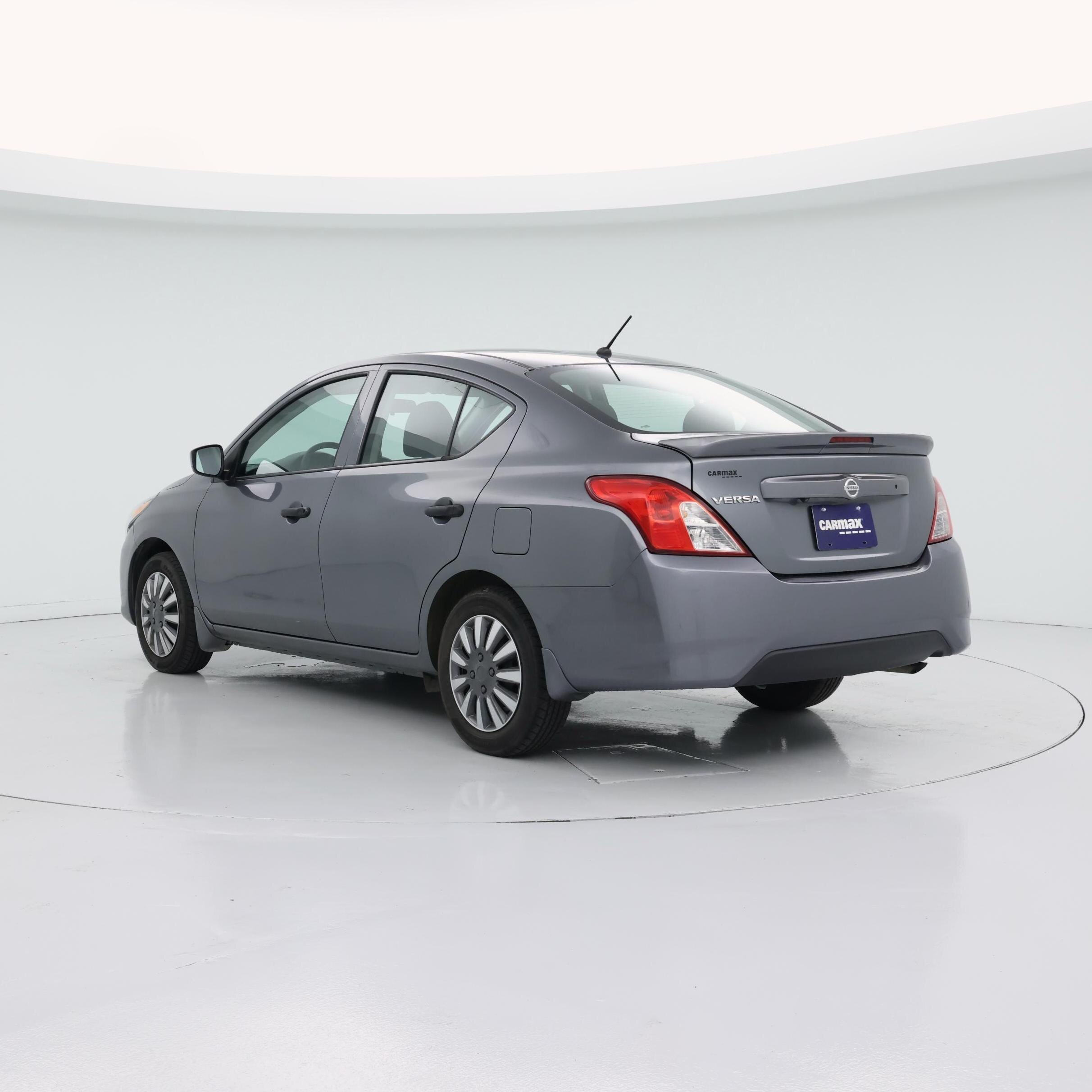 Thumbnail: 2019 Nissan Versa - 2