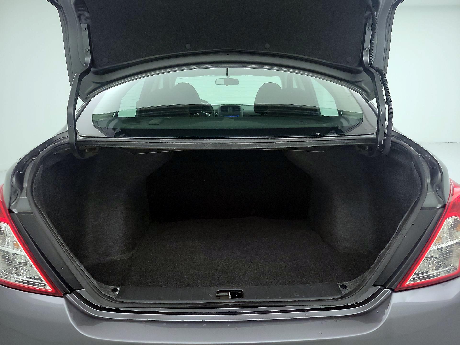 Thumbnail: 2019 Nissan Versa - 20