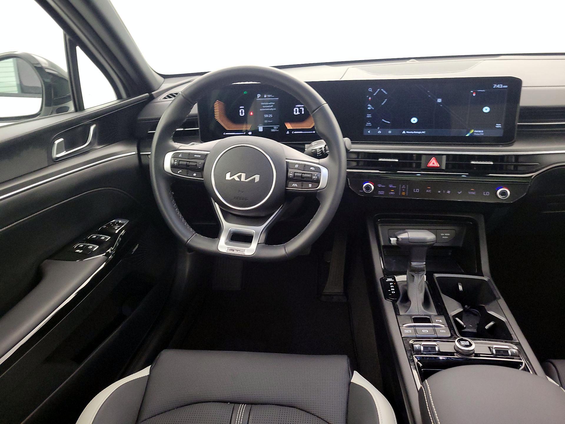 Thumbnail: 2025 Kia K5 - 10