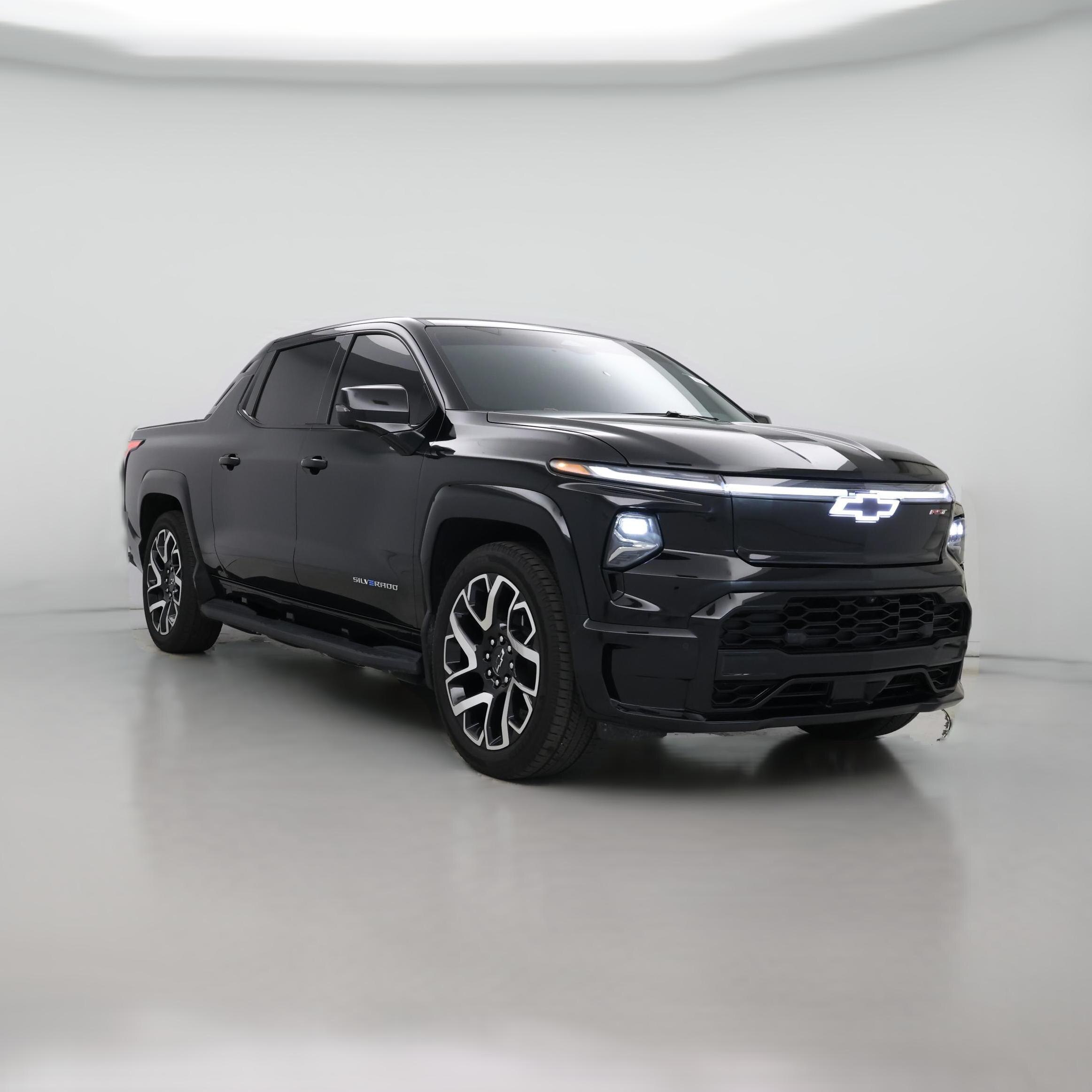 Thumbnail: 2024 Chevrolet Silverado EV - 1