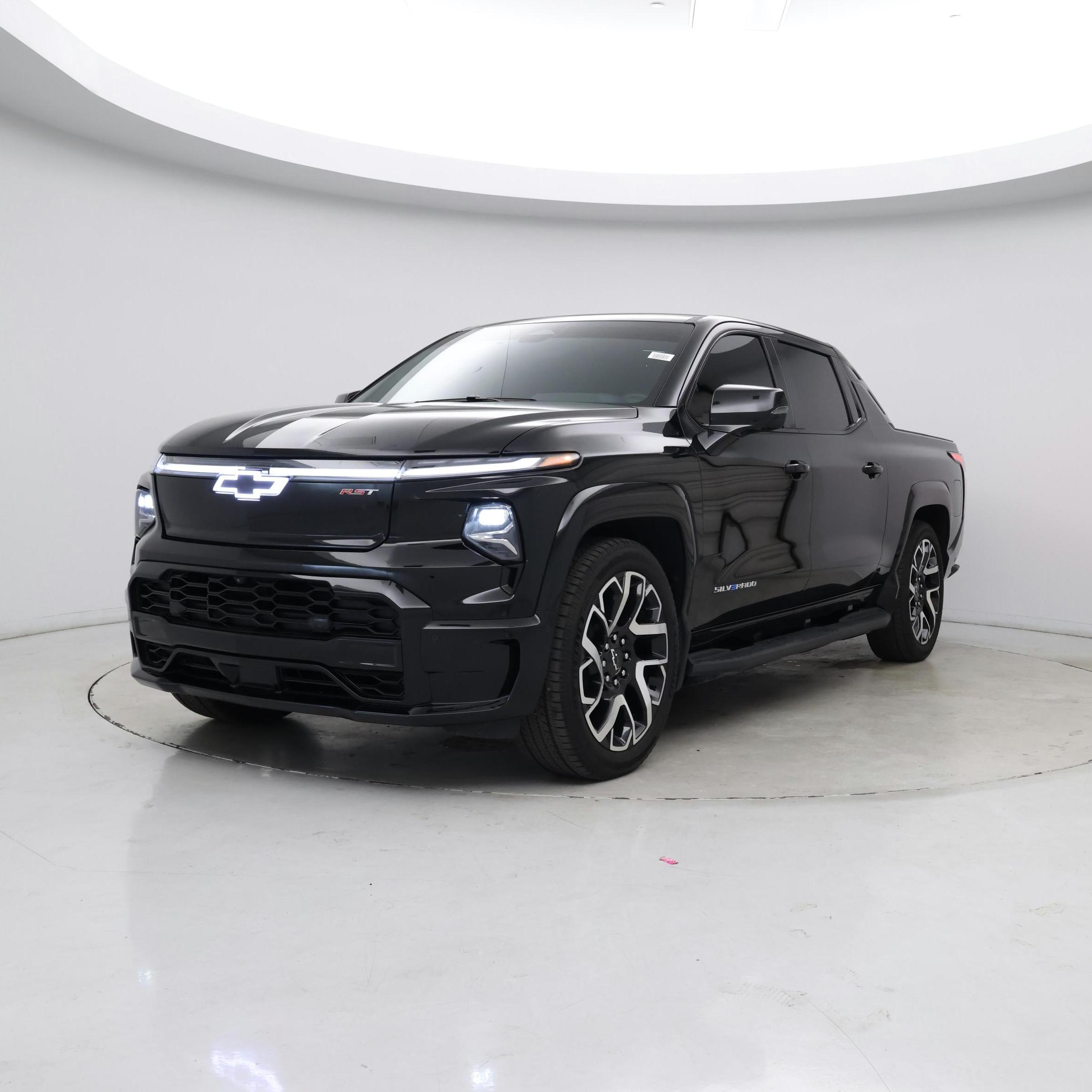 Thumbnail: 2024 Chevrolet Silverado EV - 4