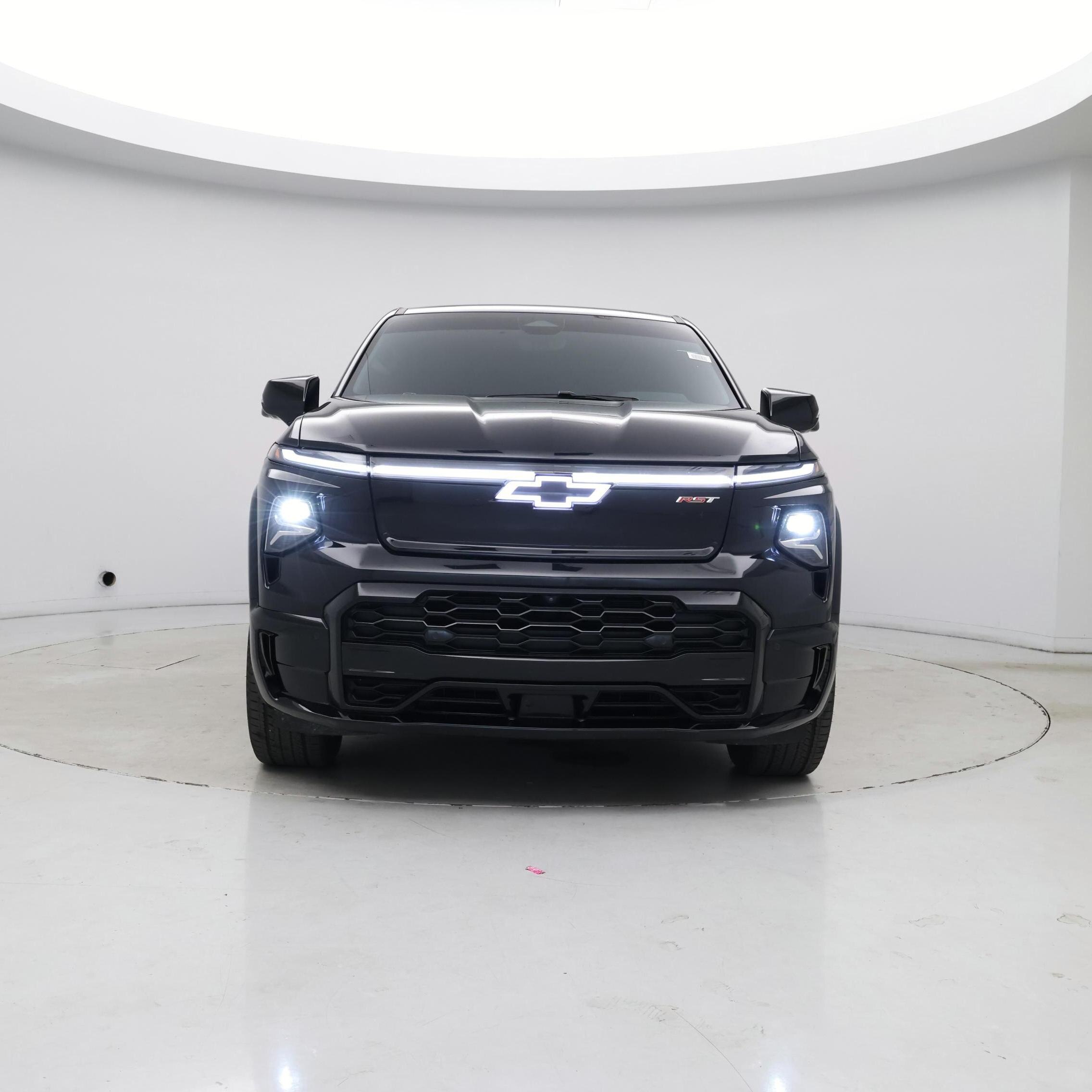 Thumbnail: 2024 Chevrolet Silverado EV - 5