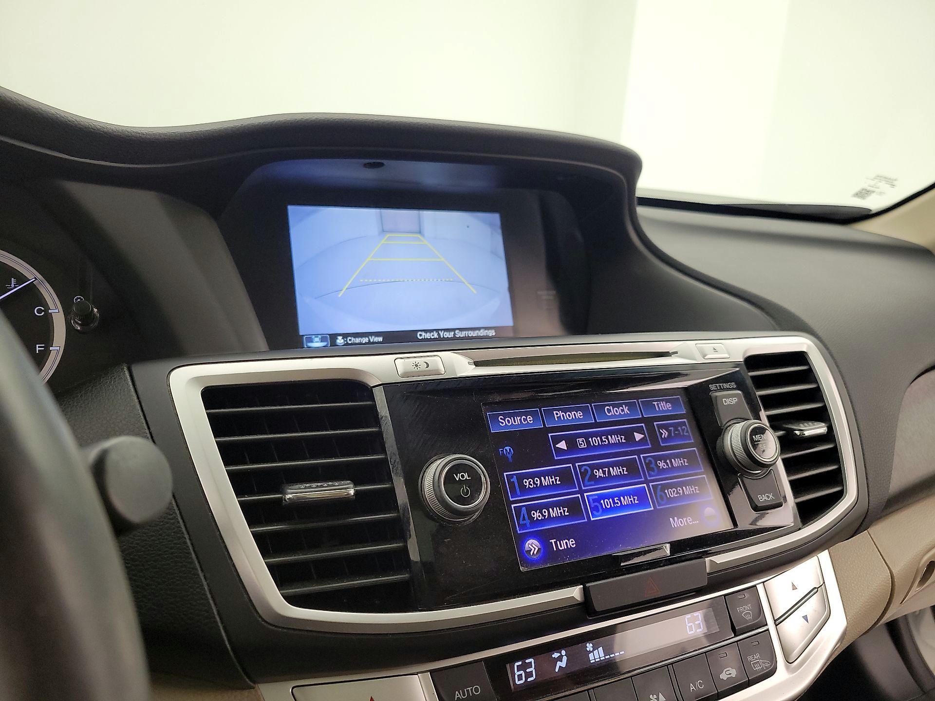 Thumbnail: 2015 Honda Accord - 14