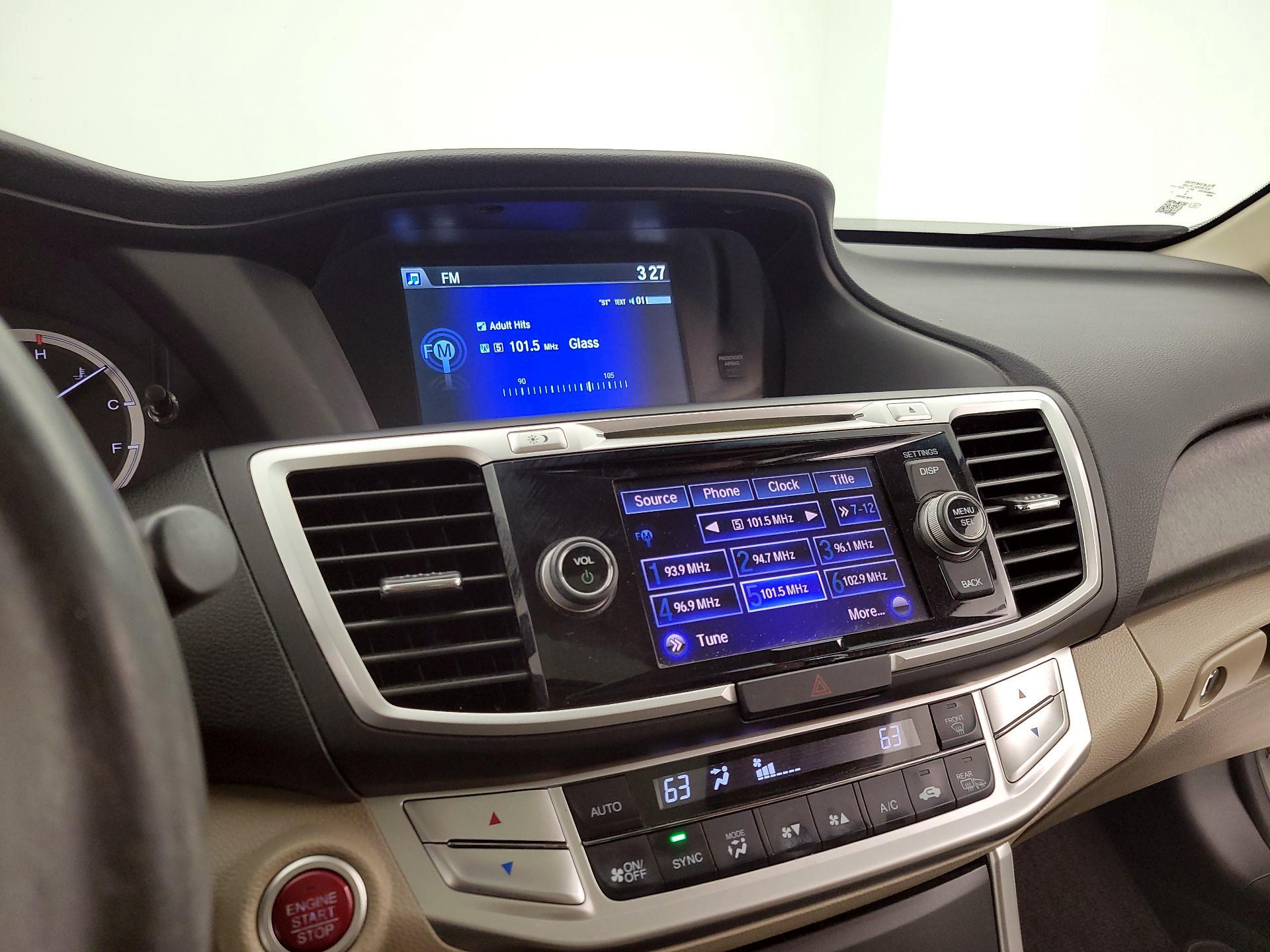 Thumbnail: 2015 Honda Accord - 15