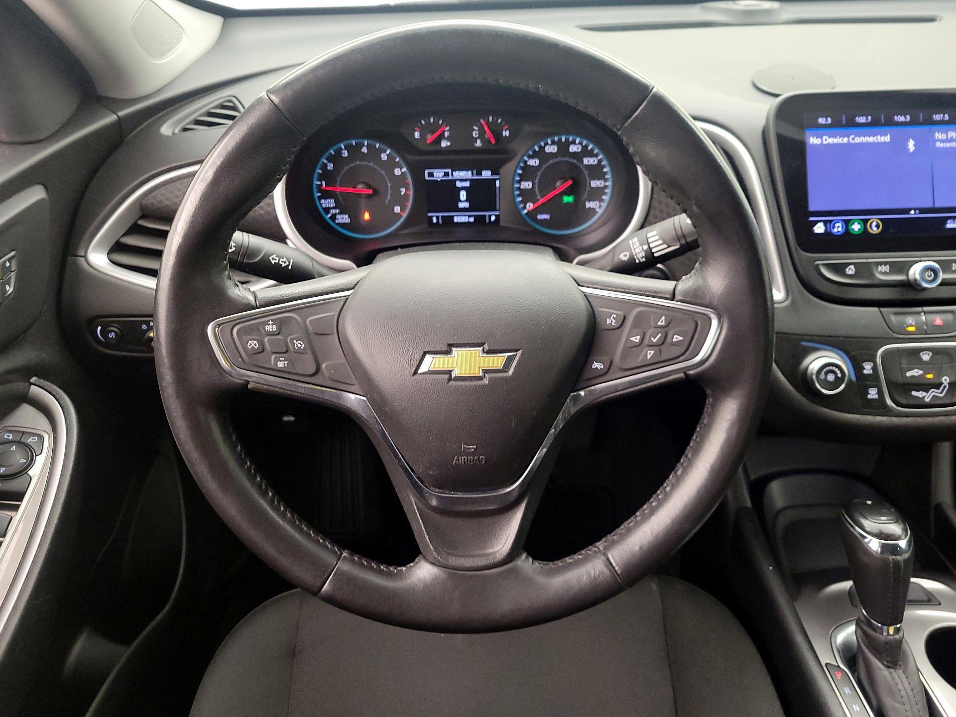 Thumbnail: 2020 Chevrolet Malibu - 10