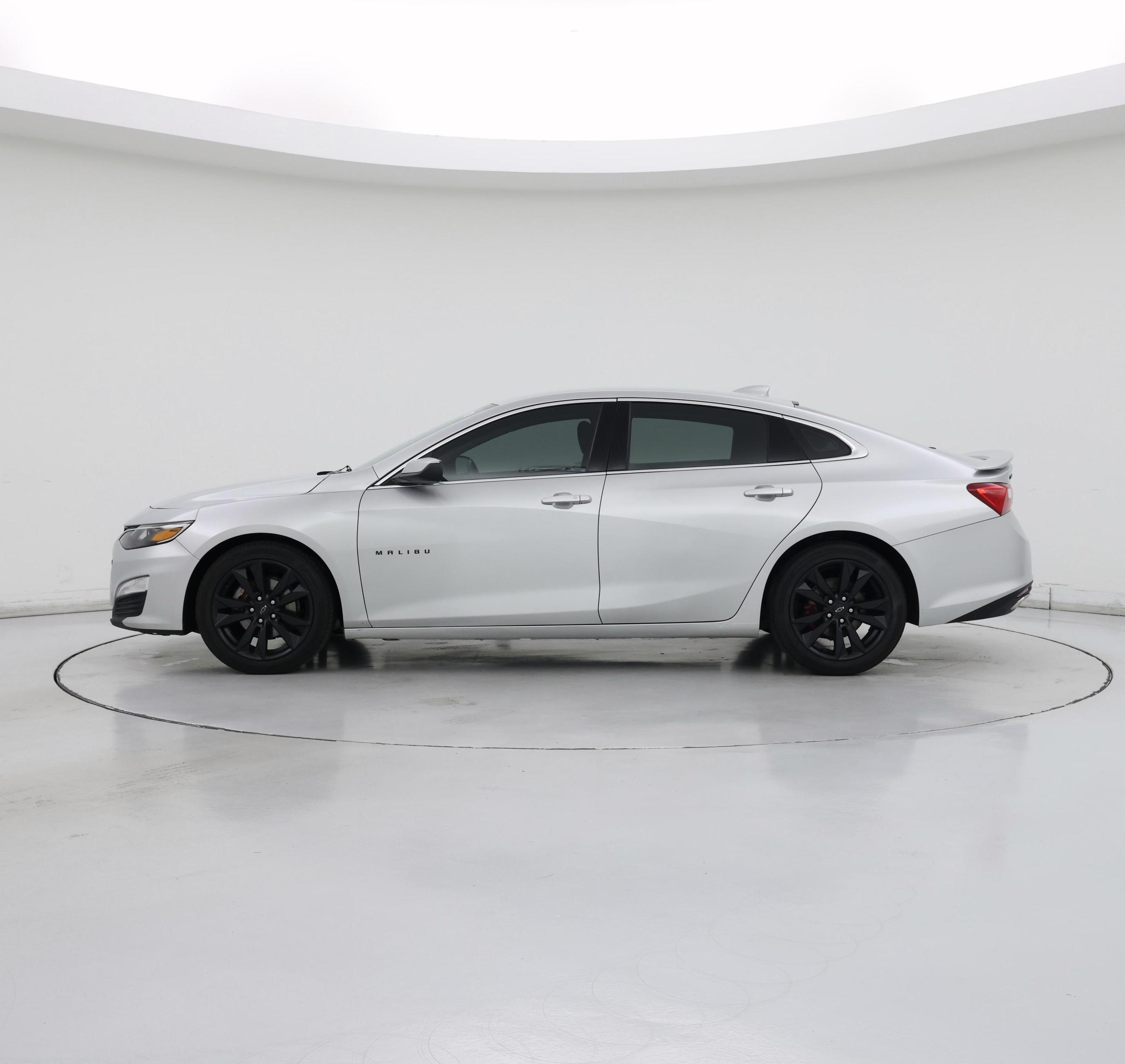 Thumbnail: 2020 Chevrolet Malibu - 3