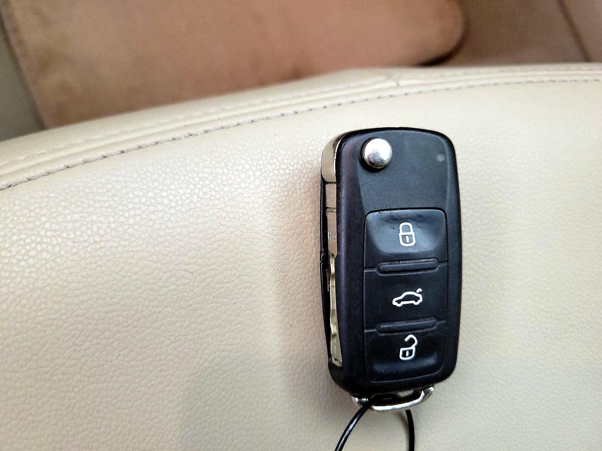 Thumbnail: 2014 Volkswagen Beetle - 19
