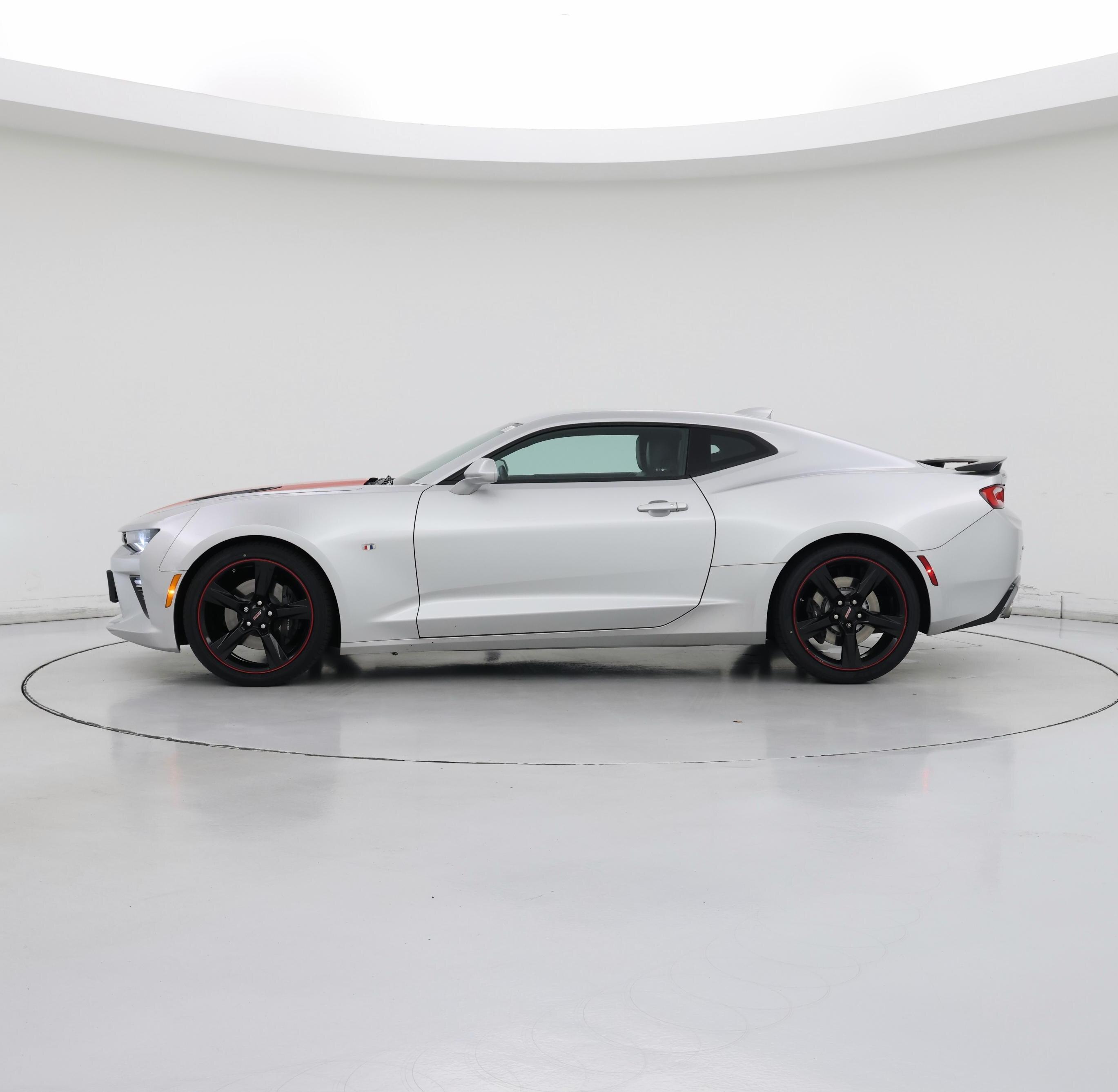 Thumbnail: 2017 Chevrolet Camaro - 3