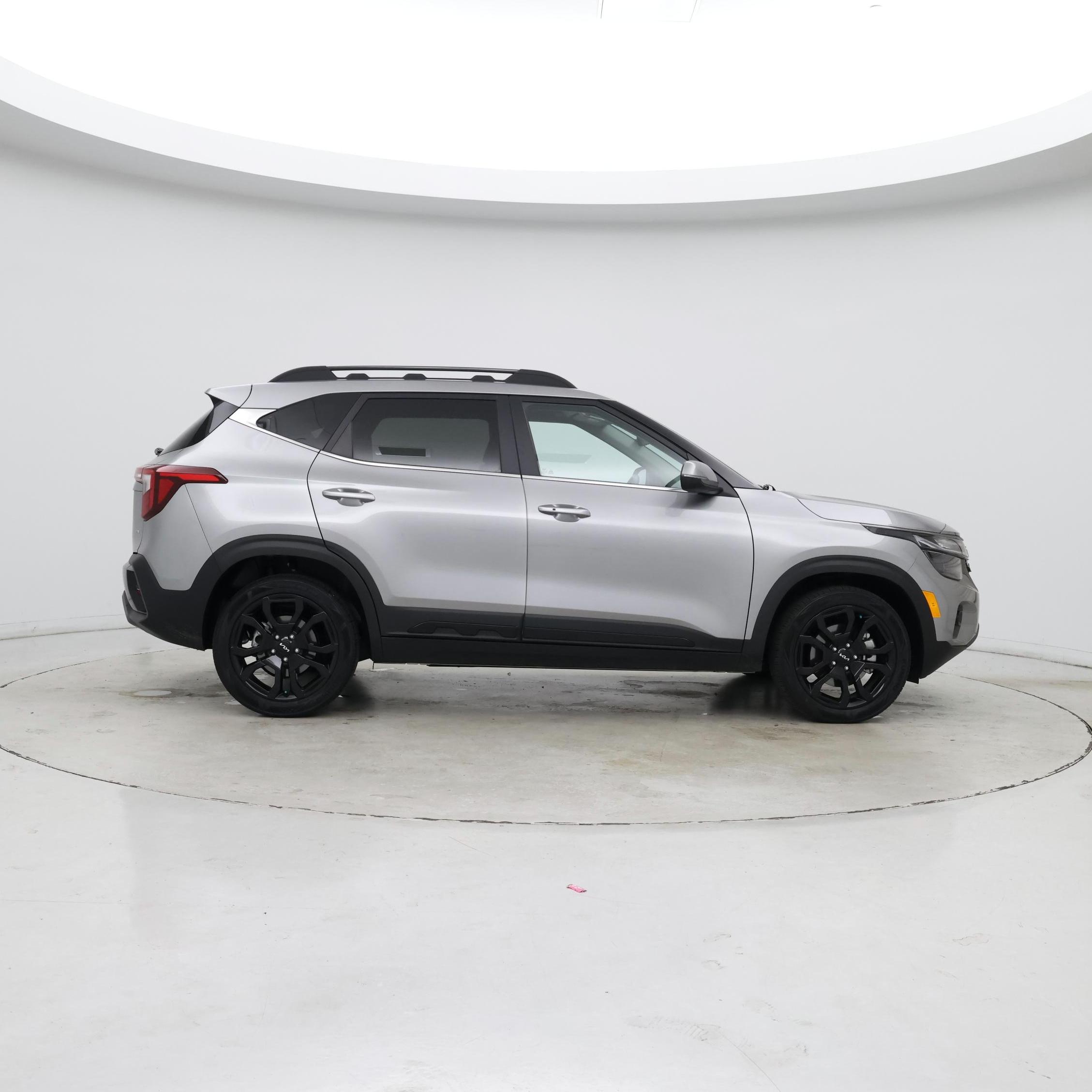 Thumbnail: 2024 Kia Seltos - 7
