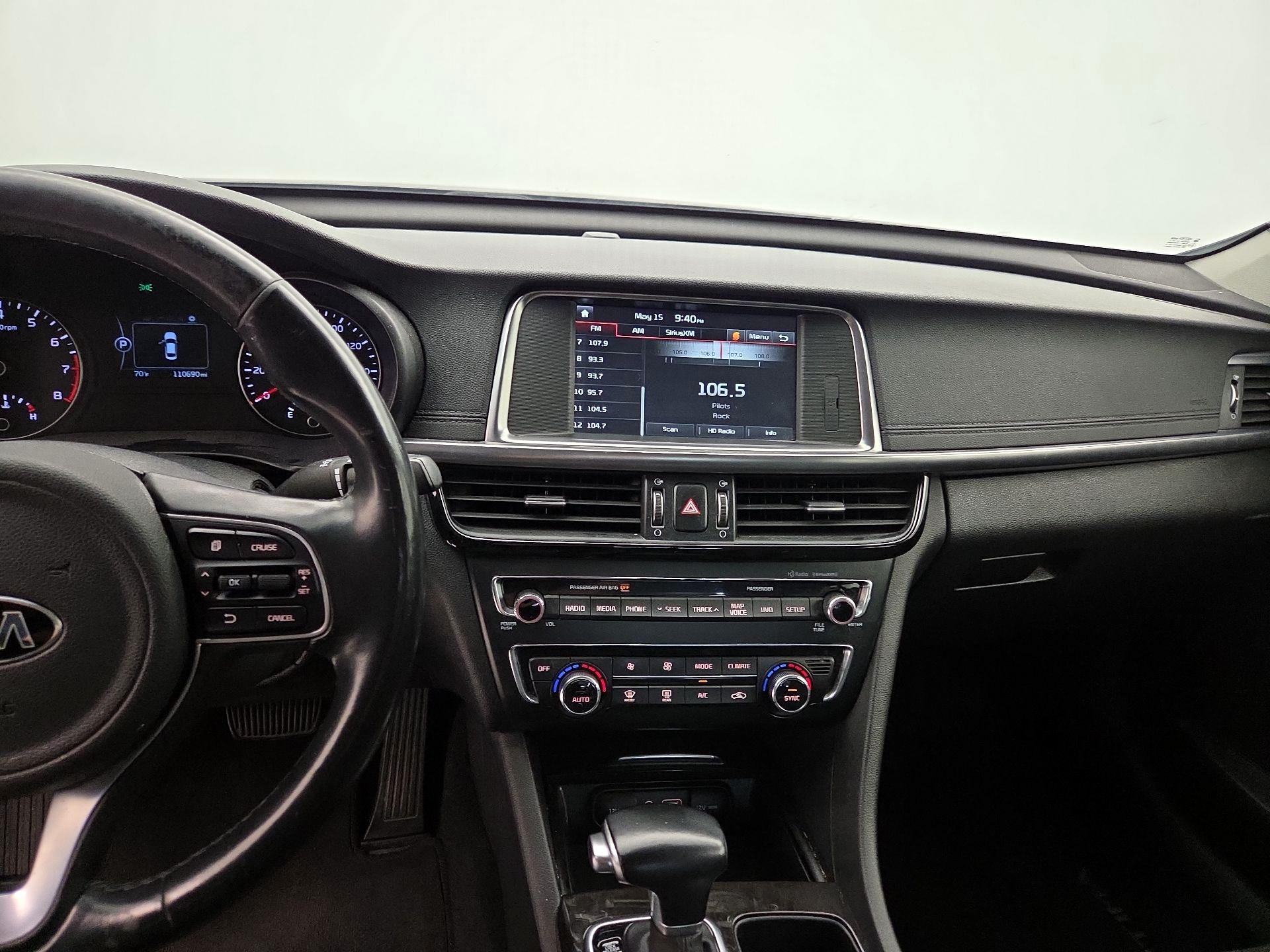 Thumbnail: 2016 Kia Optima - 9