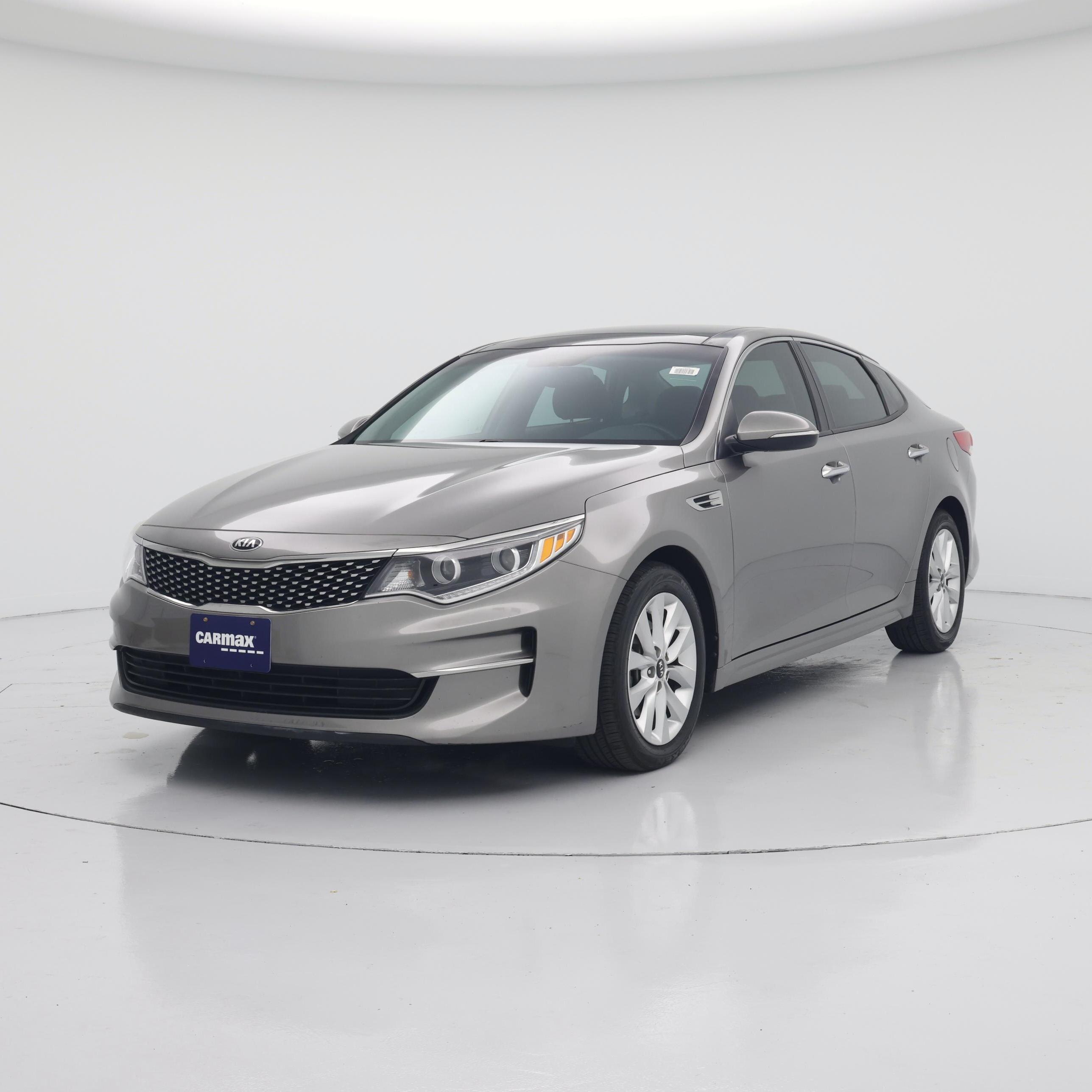 Thumbnail: 2016 Kia Optima - 4