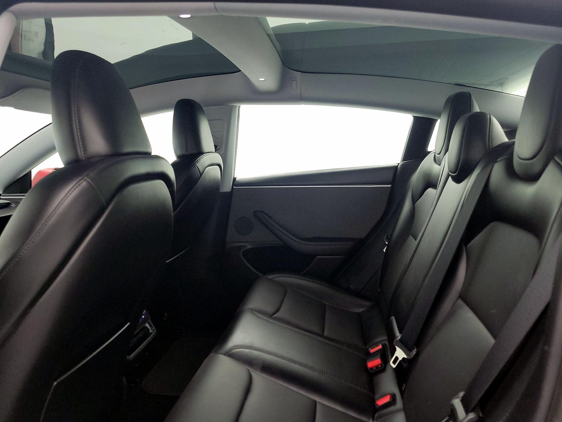 Thumbnail: 2025 Tesla Model 3 - 19
