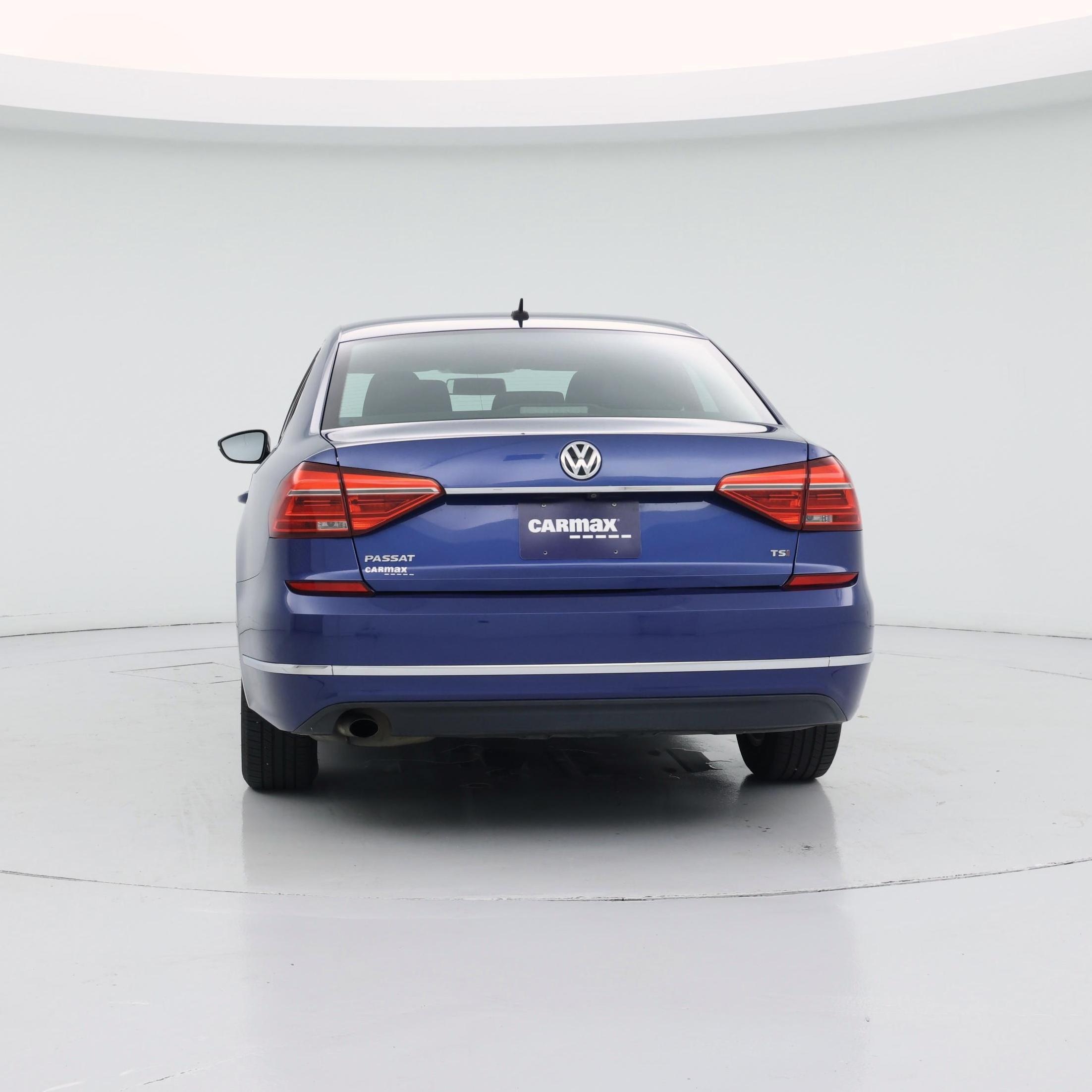 Thumbnail: 2016 Volkswagen Passat - 6