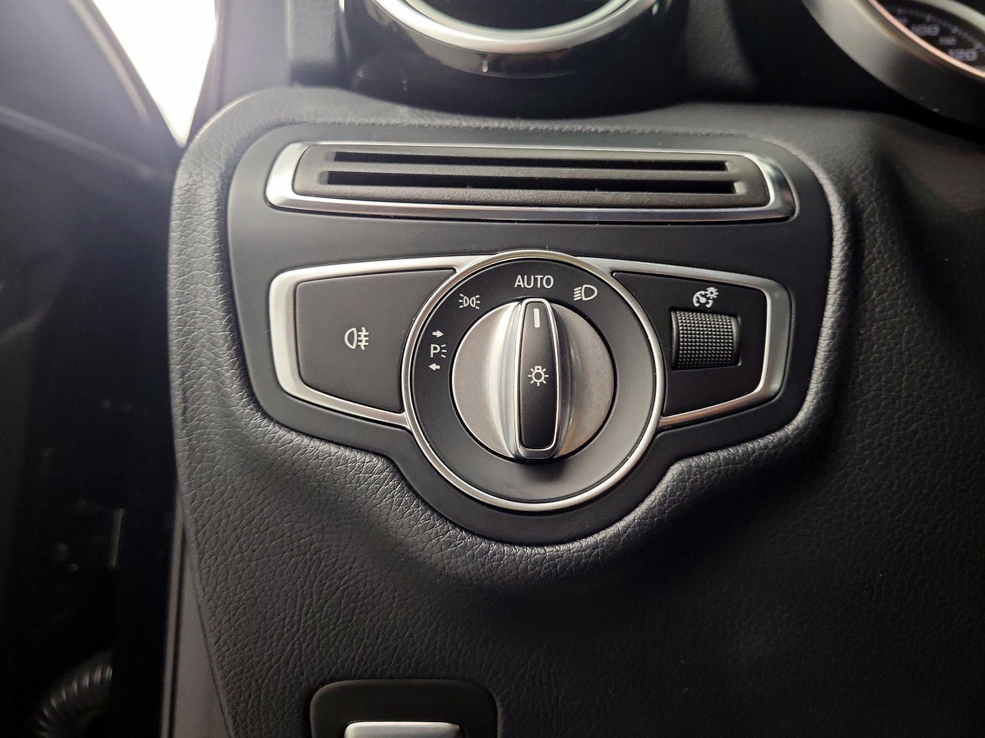 Thumbnail: 2019 Mercedes-Benz GLC - 13