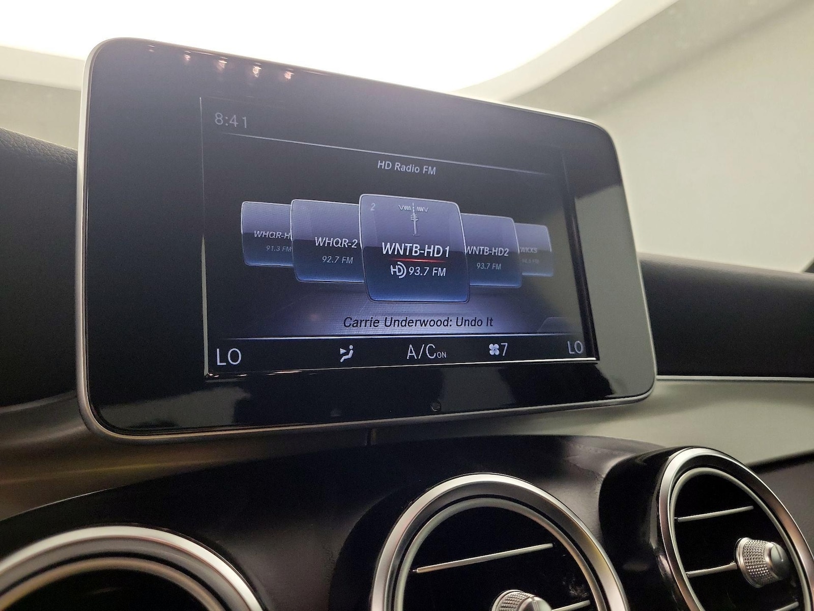2019 Mercedes-Benz GLC GLC300 - Photo 16