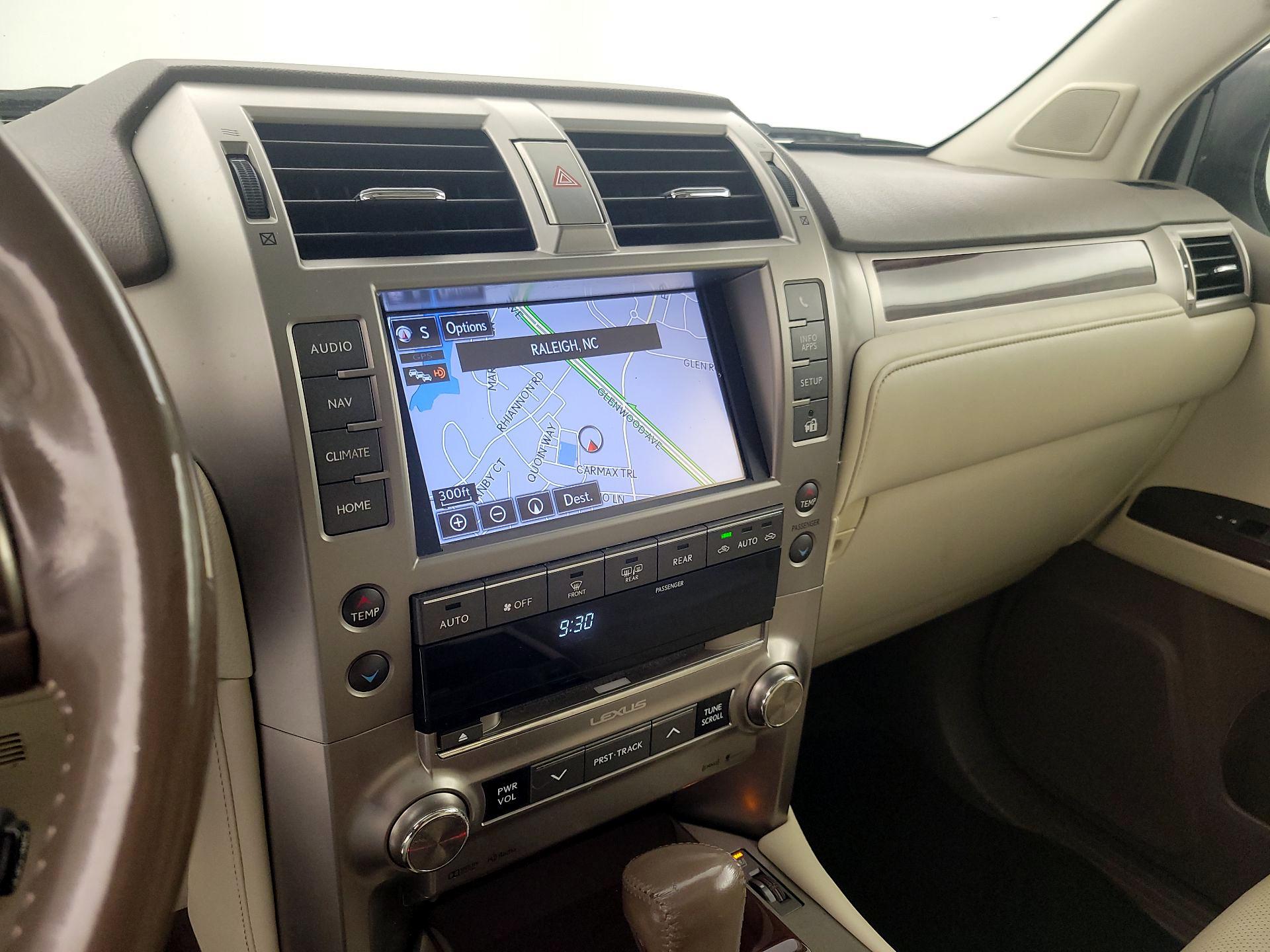 Thumbnail: 2017 Lexus GX - 14