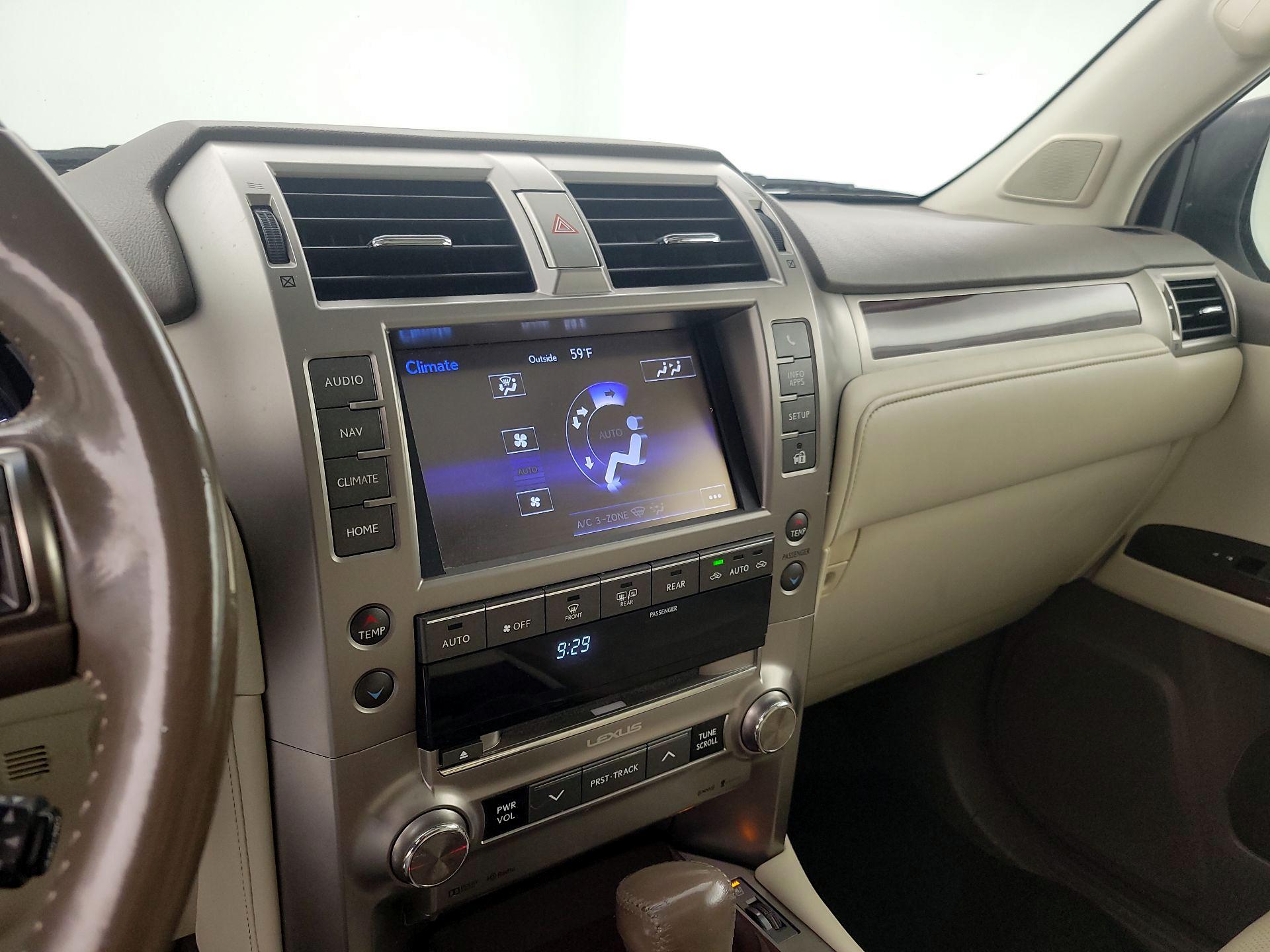 Thumbnail: 2017 Lexus GX - 17