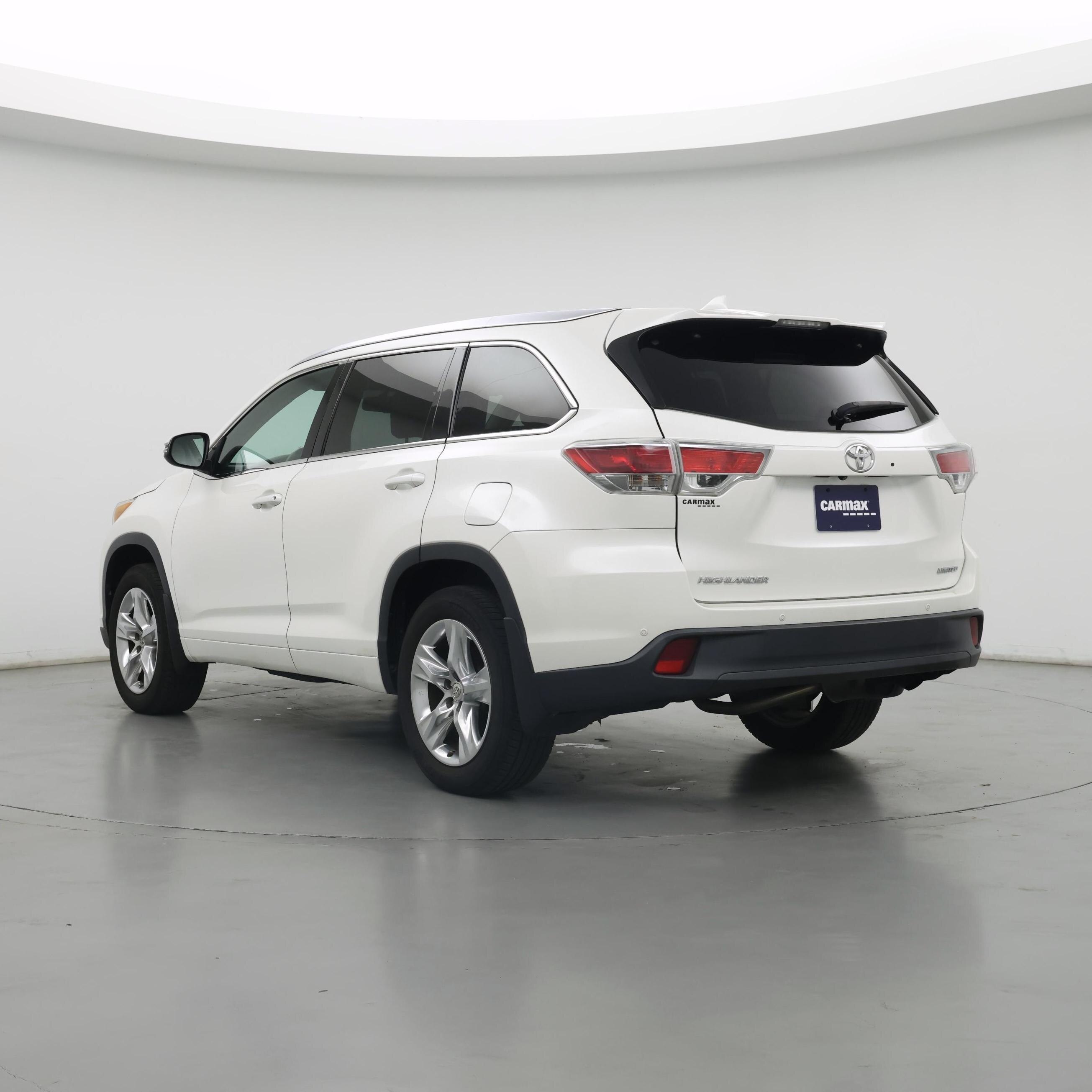 Thumbnail: 2015 Toyota Highlander - 2