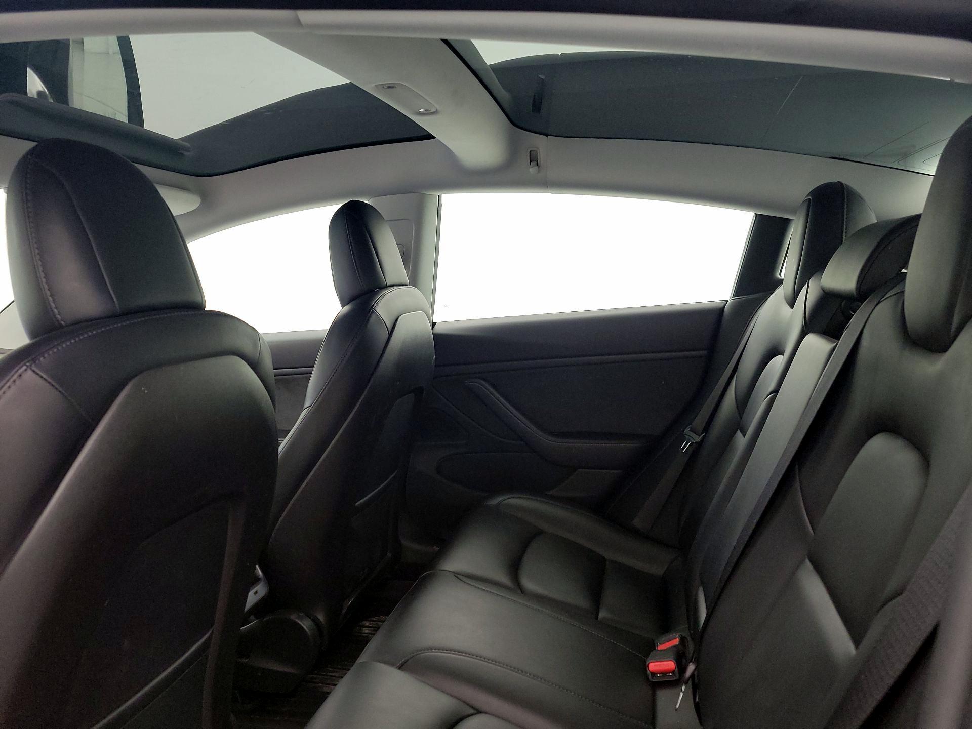 Thumbnail: 2019 Tesla Model 3 - 19
