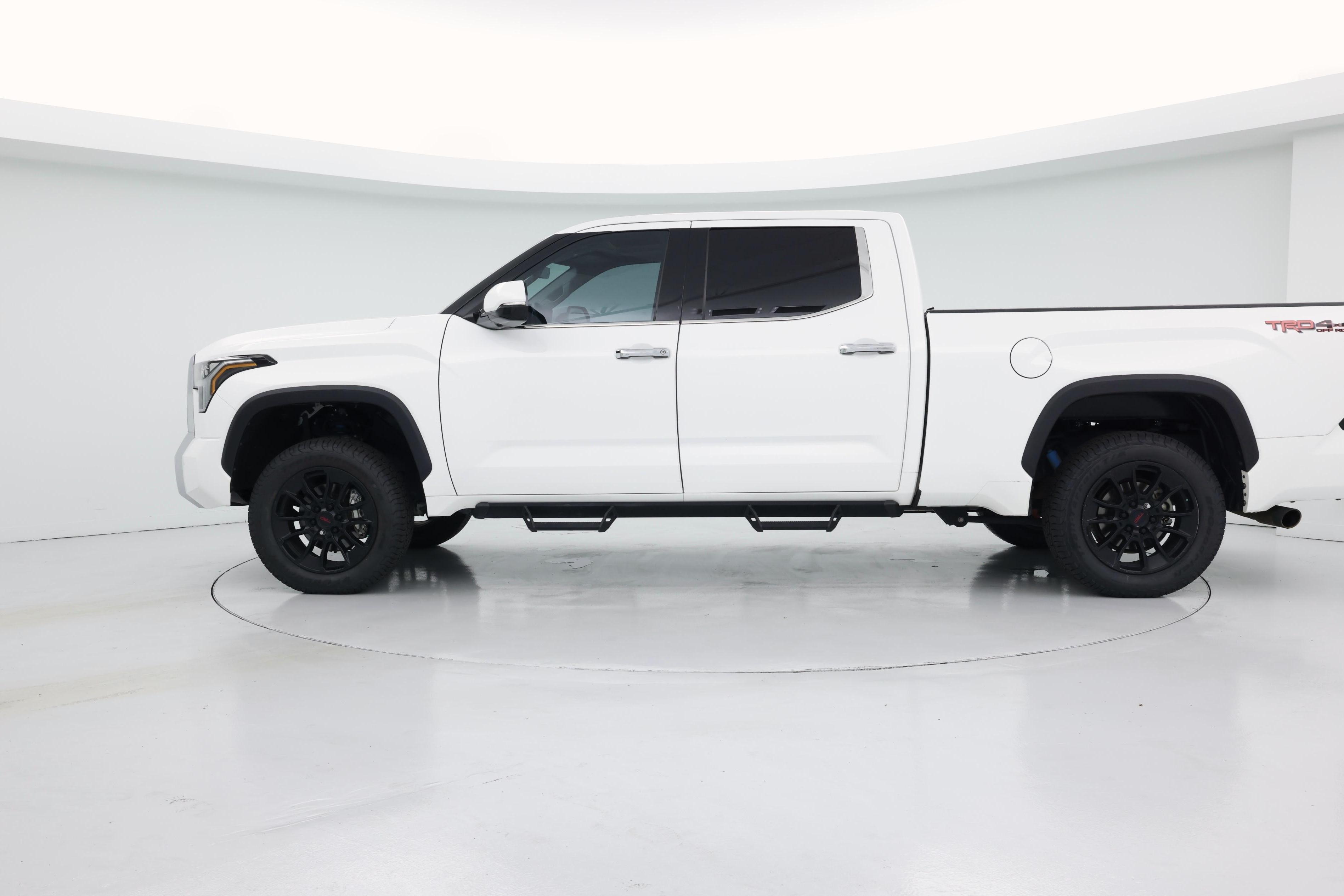 Thumbnail: 2022 Toyota Tundra - 3