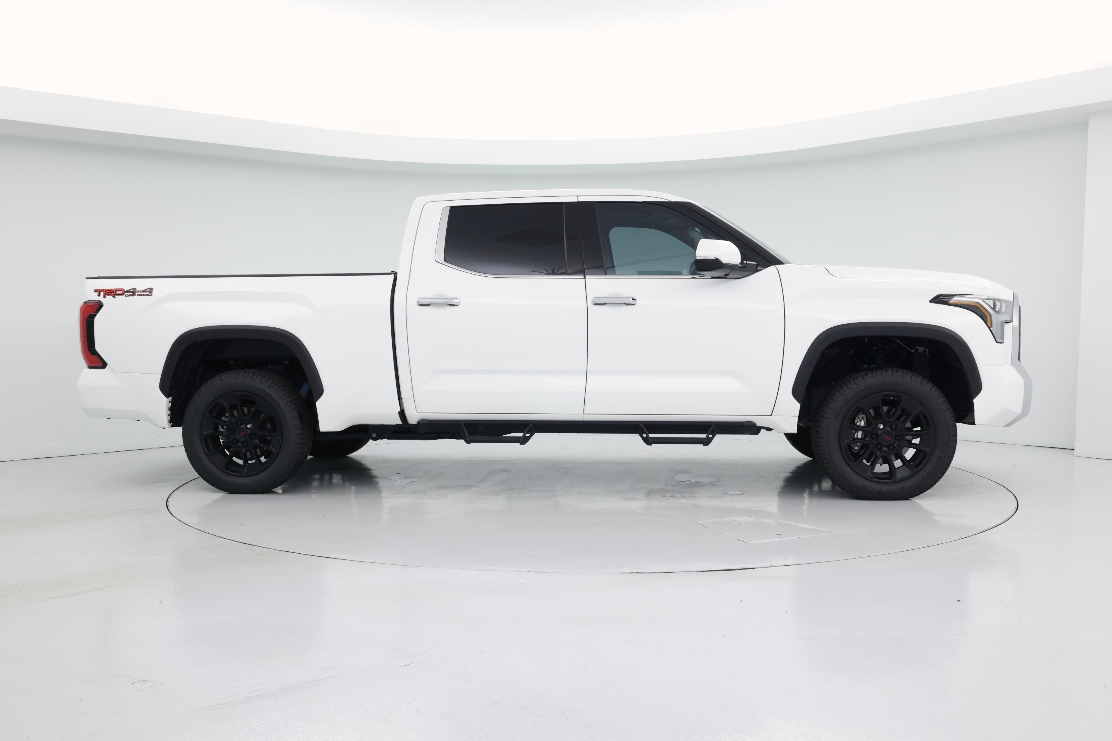Thumbnail: 2022 Toyota Tundra - 7