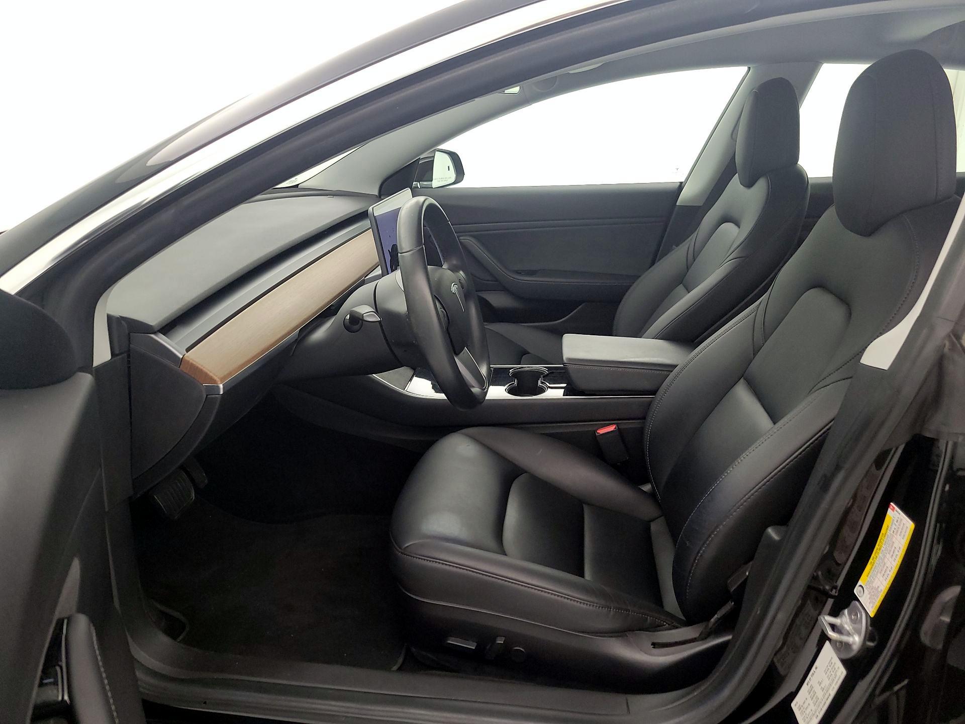 Thumbnail: 2019 Tesla Model 3 - 11