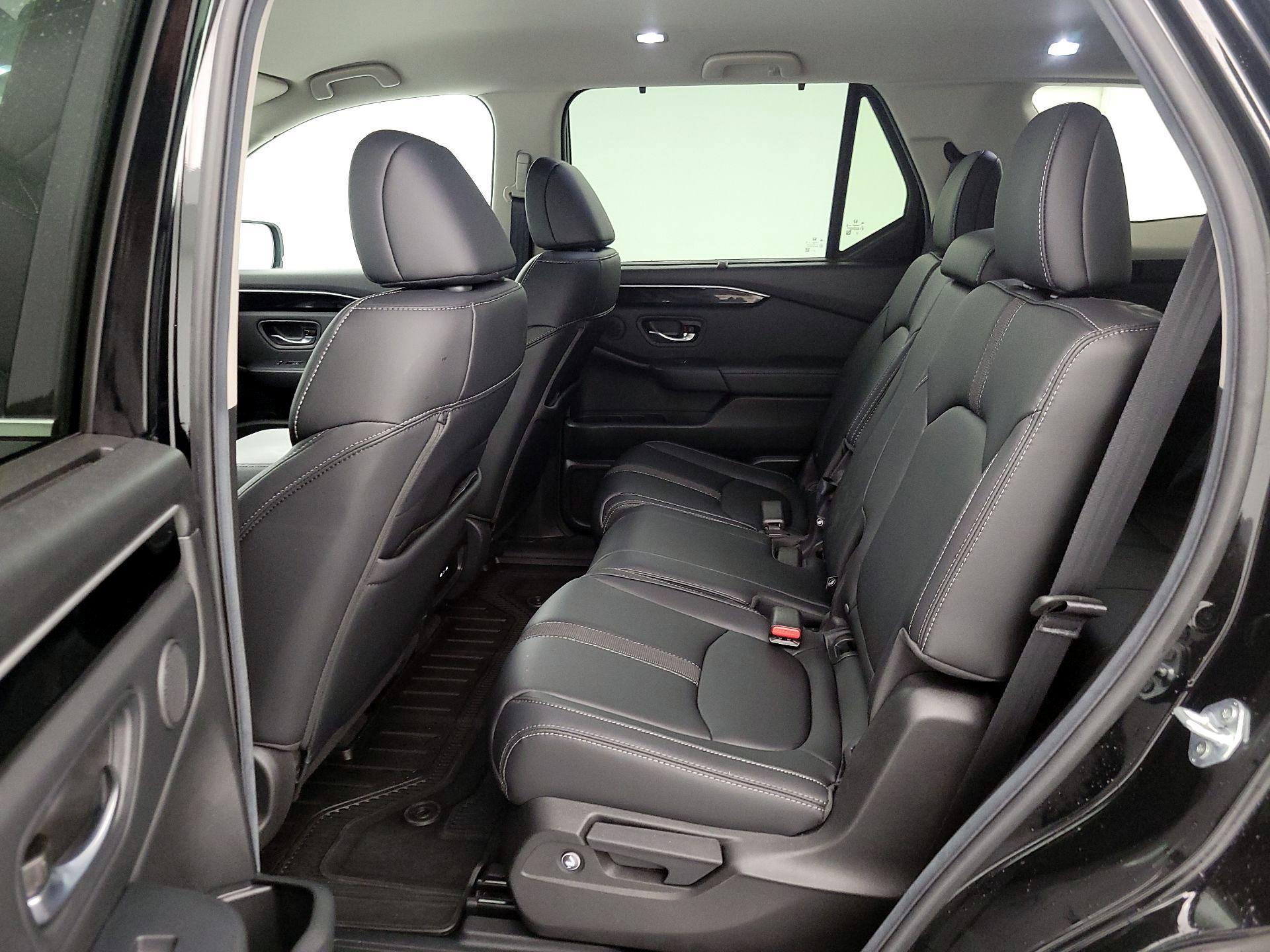 Thumbnail: 2025 Honda Pilot - 19