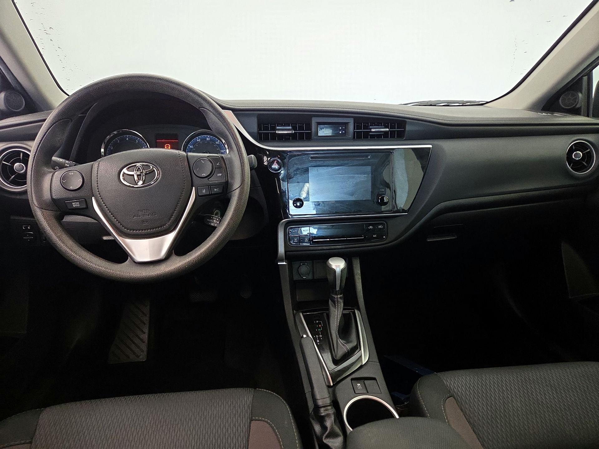 Thumbnail: 2018 Toyota Corolla - 9
