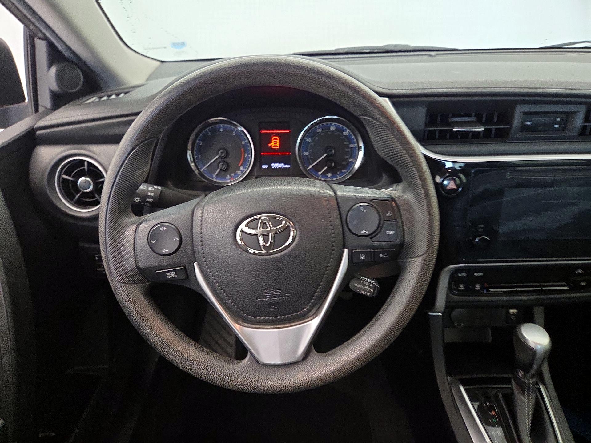 Thumbnail: 2018 Toyota Corolla - 10