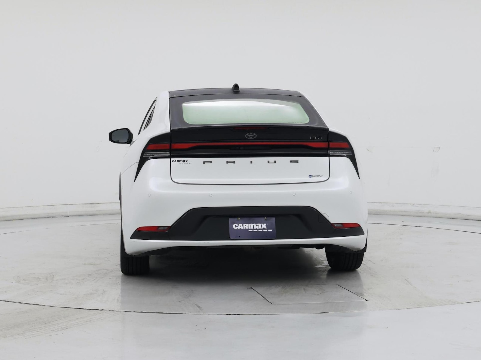 2024 Toyota Prius Limited - Photo 7